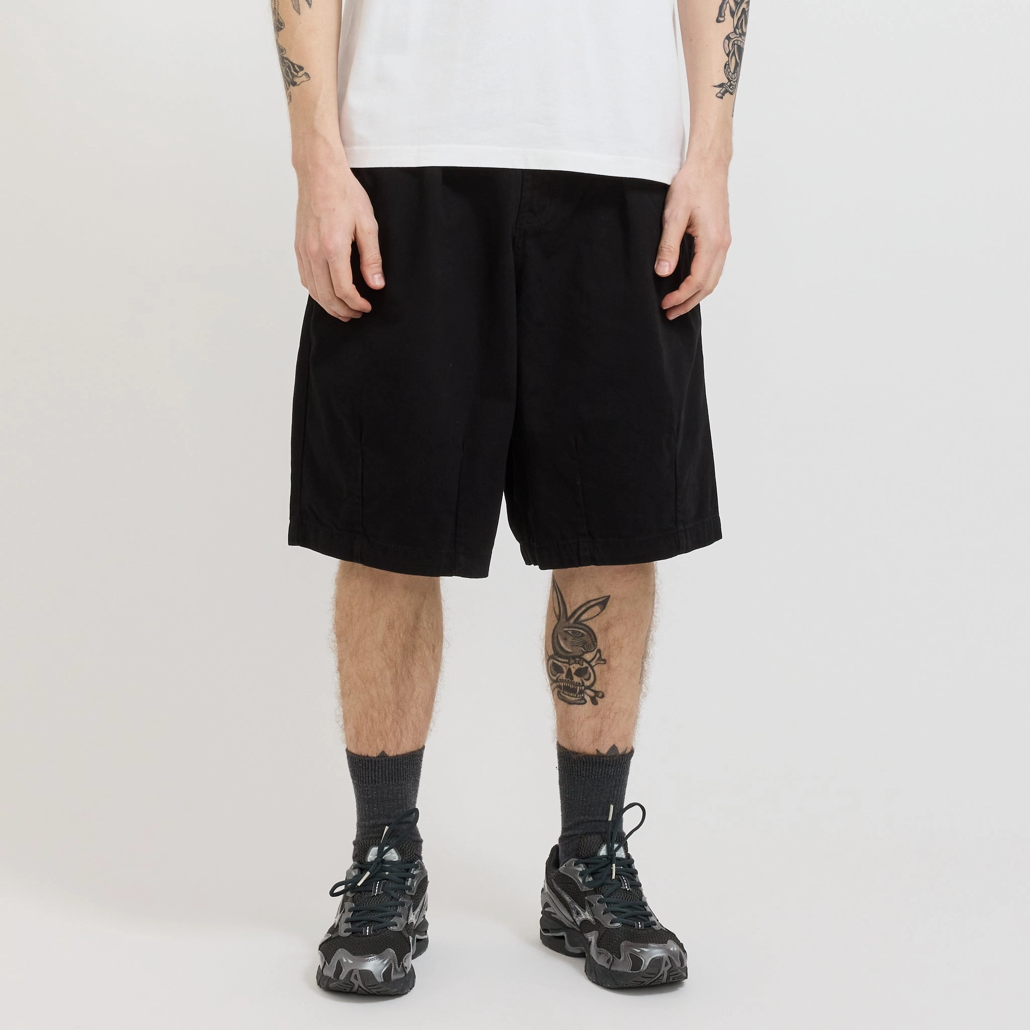 SeamlessConstruction Pleated Balloon Shorts Black