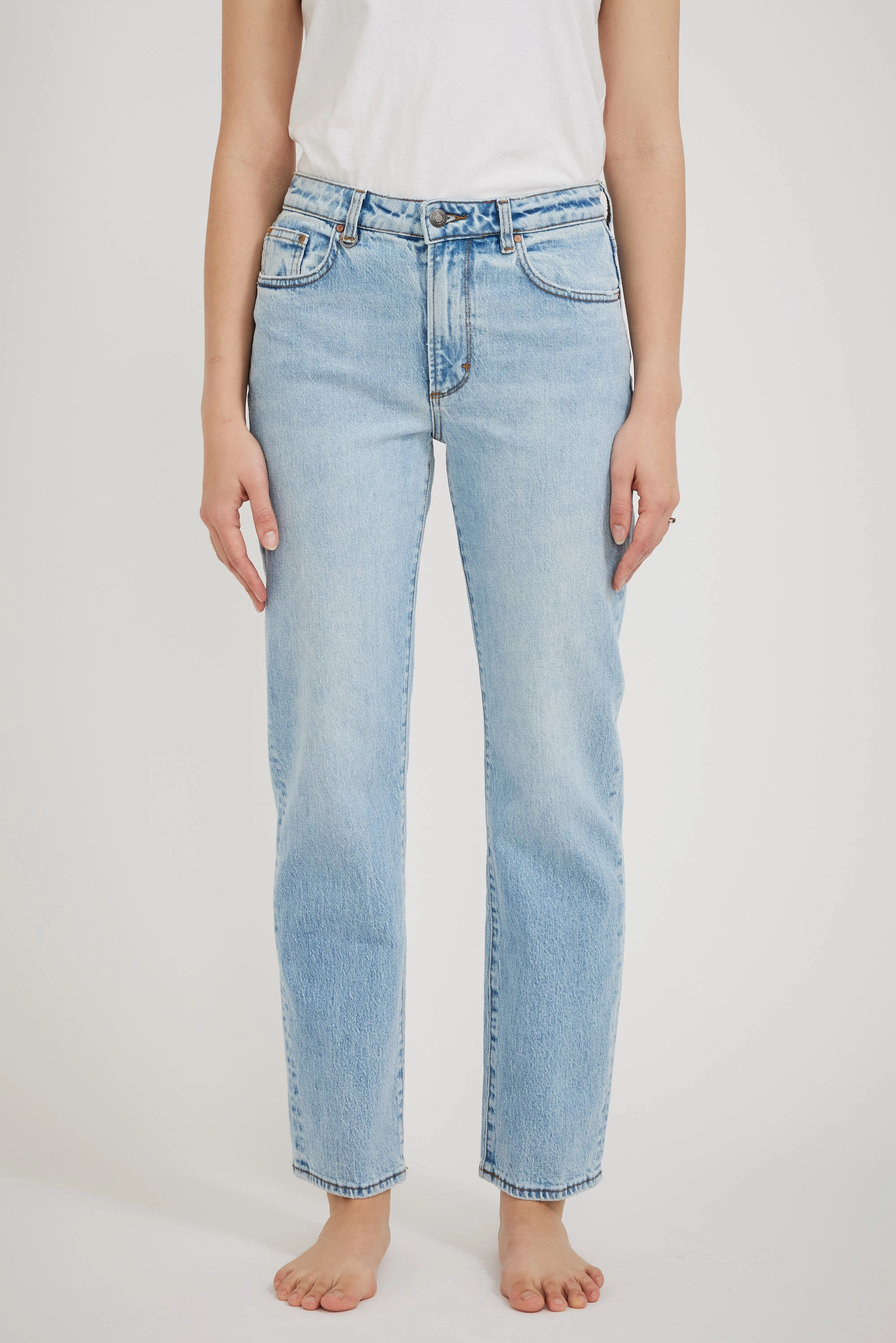 Easy Match Spring Attire Mica Straight Pasadena