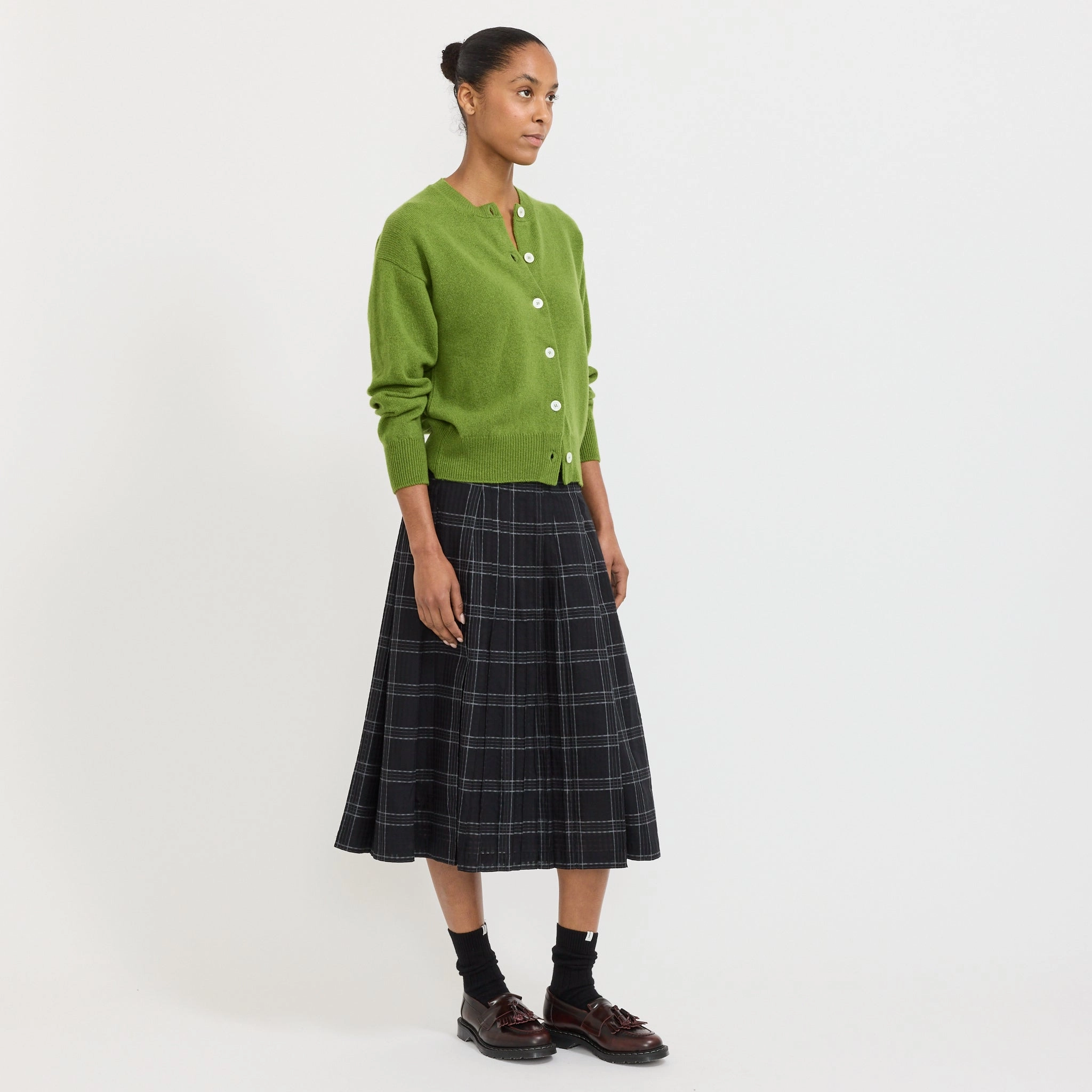 Comfy Knit Layer relaxed shape Ada Crewneck Cardigan Green