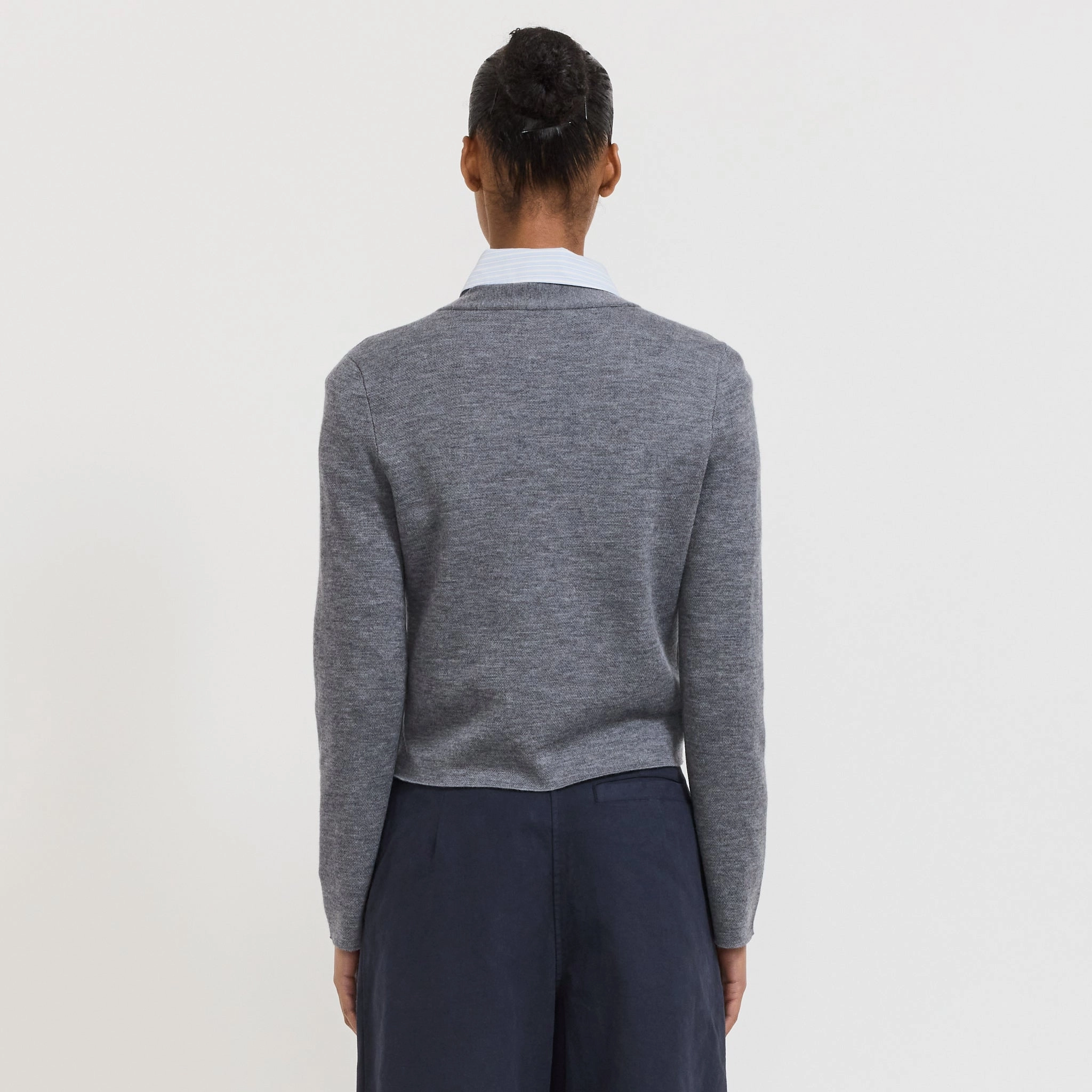 Essential Layer Versatile knitwear Anna Cardigan Anthracite