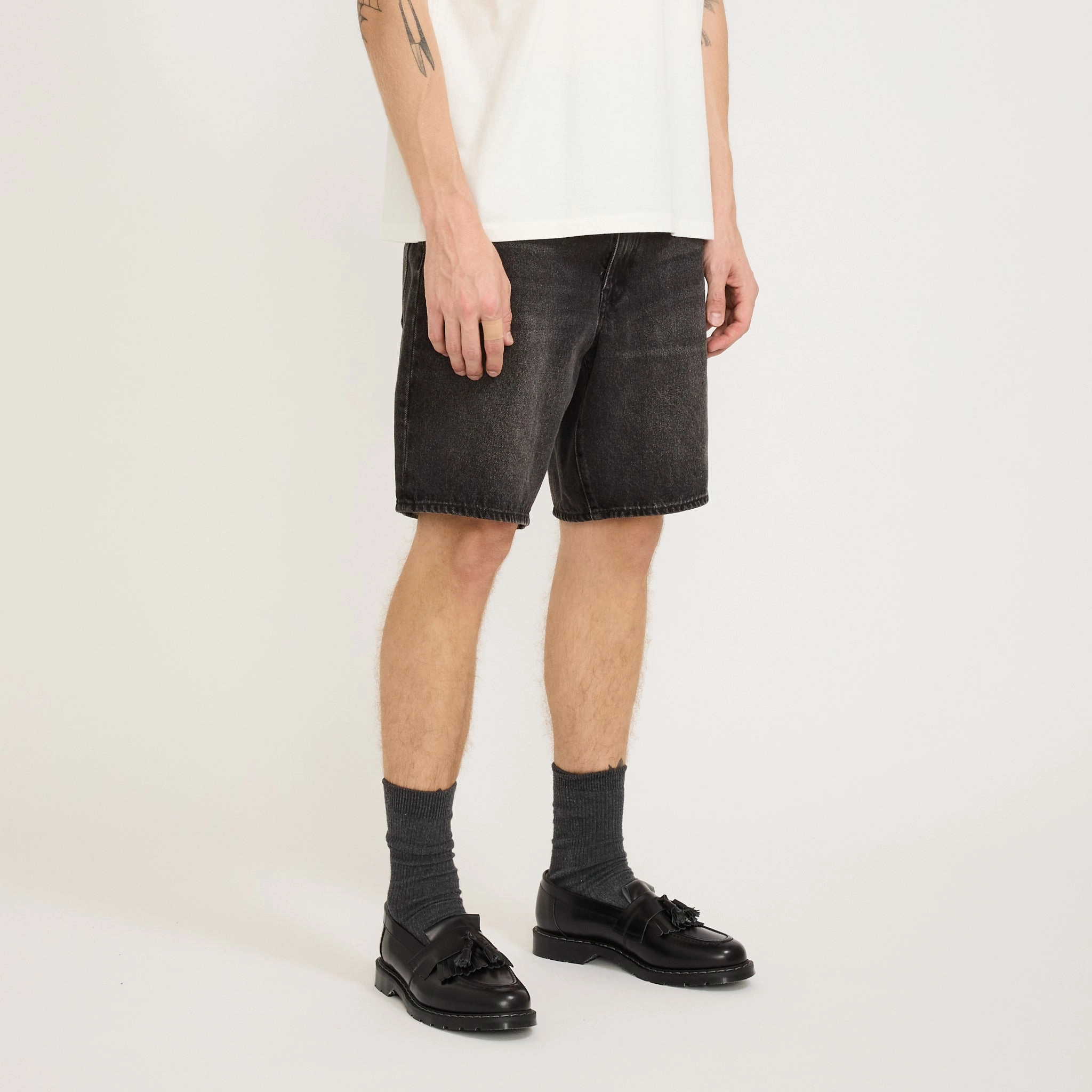 468 Loose Shorts We Got Motion stripe design