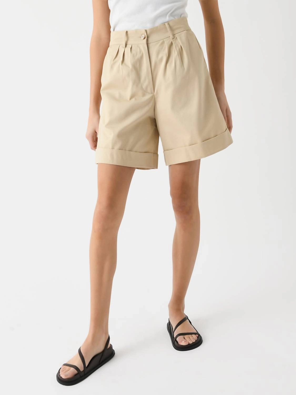 raincoat Campania Short In Bleached Sand