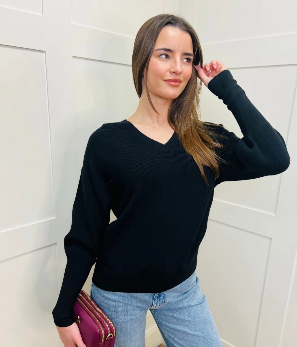 Flatlock stitching Black Fine Ribbed V Neck Jumper