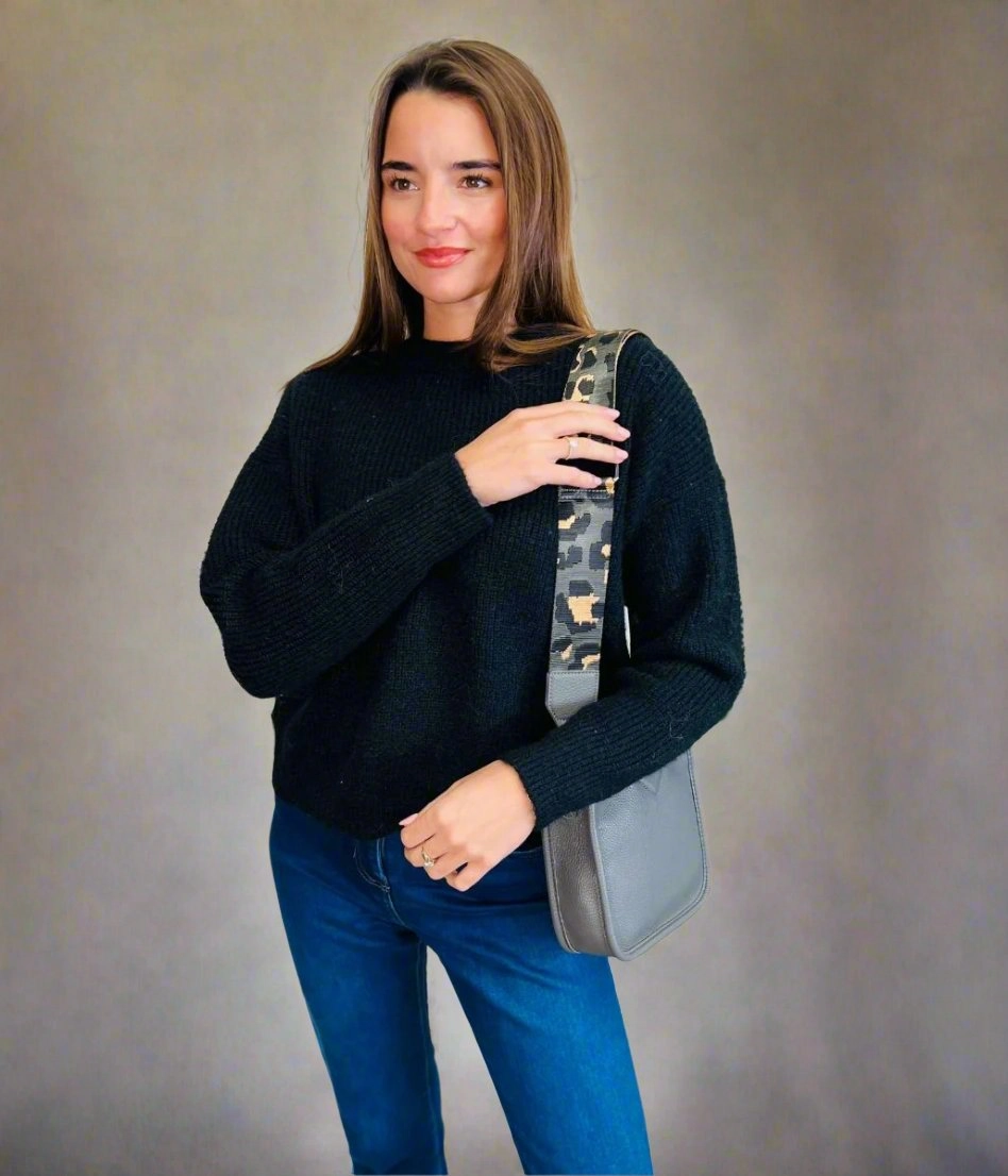 Black Wool Blend Classic Jumper Soft Design Ergonomic Sleeve Shape