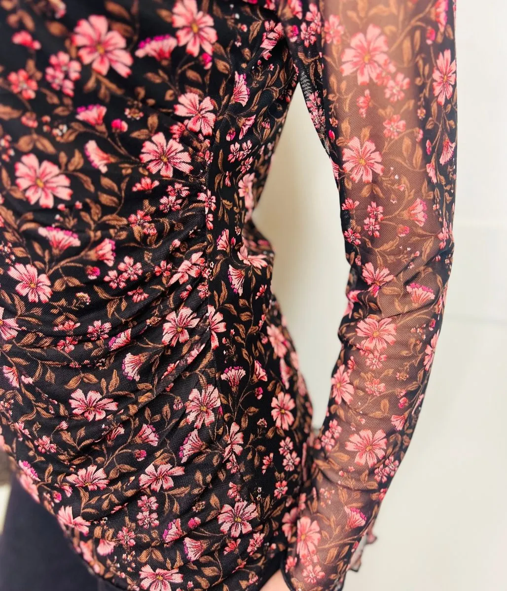 Subtle Texture Weave SmoothZipper Black Floral Winnie Mesh Top