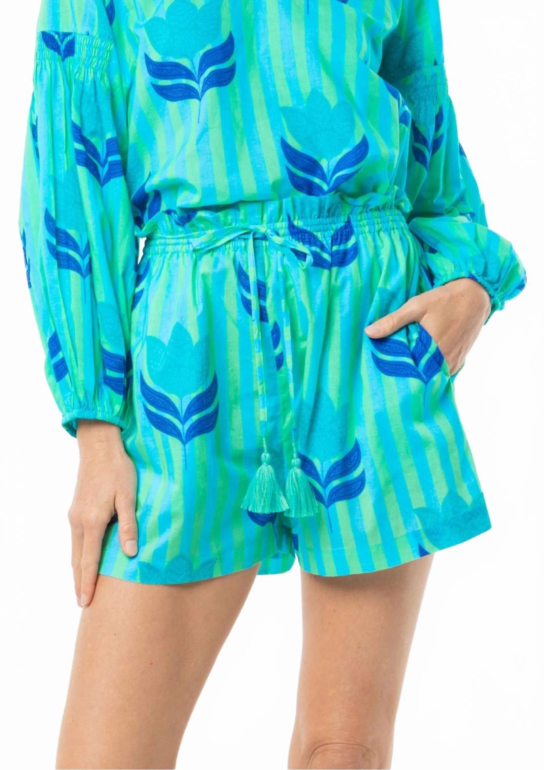 construction work Carlie Stripes And Tulip Print Shorts In Turquoise Tulip