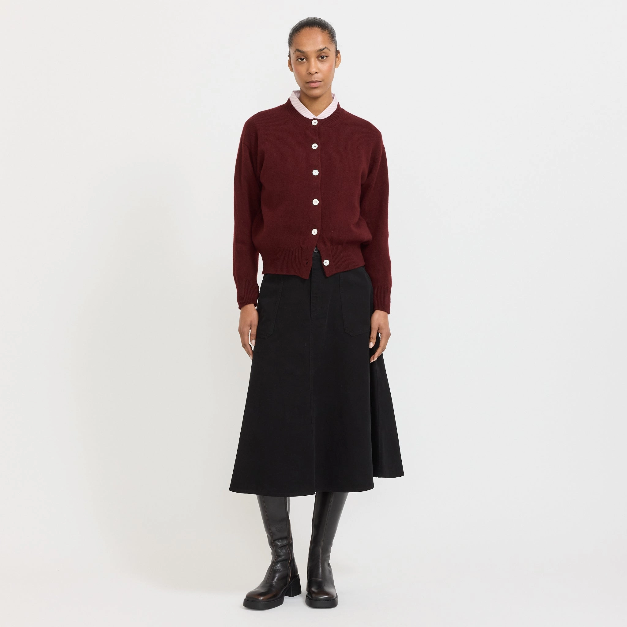 Ada Crewneck Cardigan Burgundy Winter Comfort Layer Snuggle Style