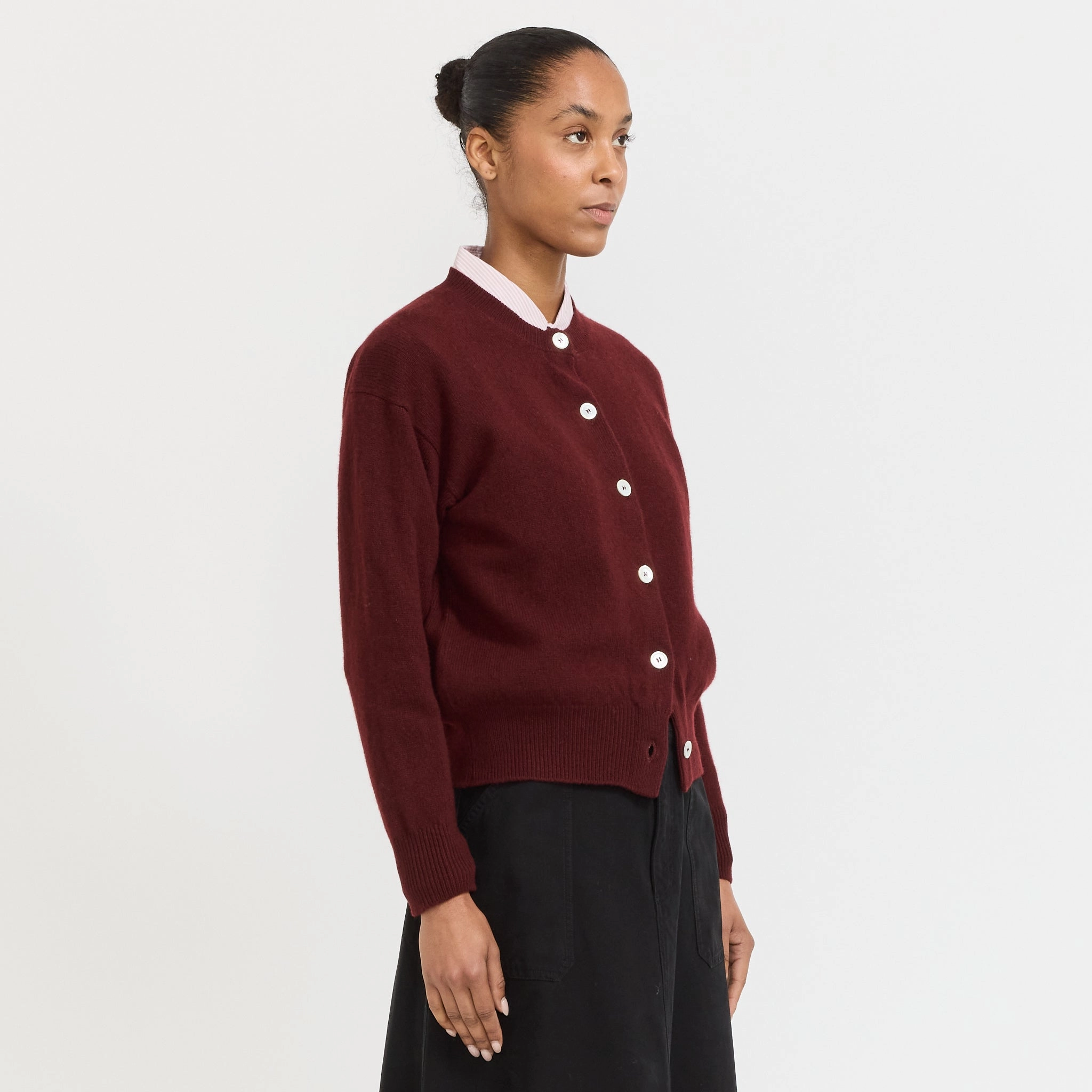 Soft Feel Seasonal Must-Have Ada Crewneck Cardigan Burgundy