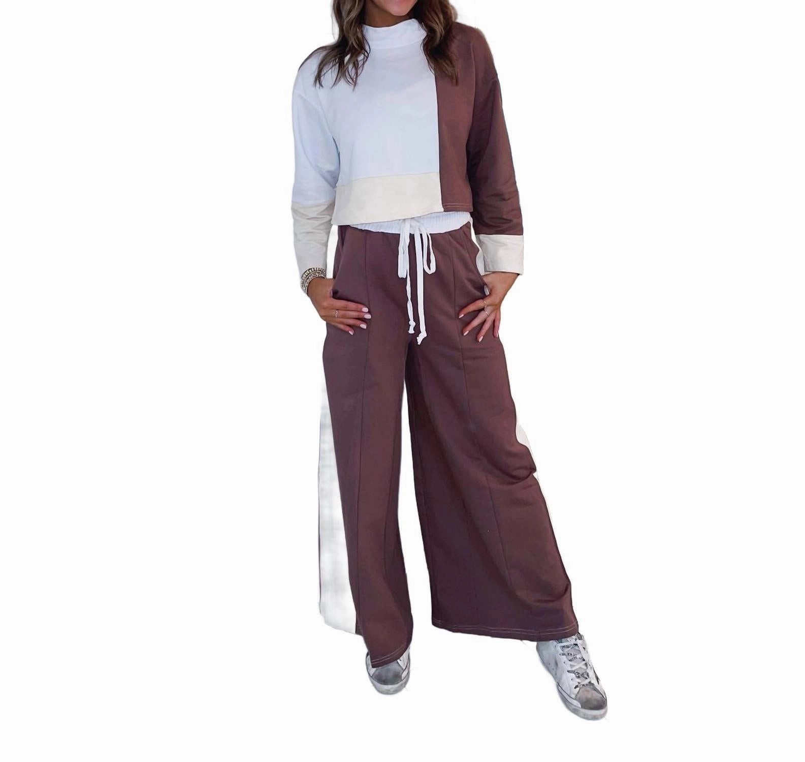 Colorblock Lounge Set In Hot Cocoa/white Chilly Chic Flexible Fabric