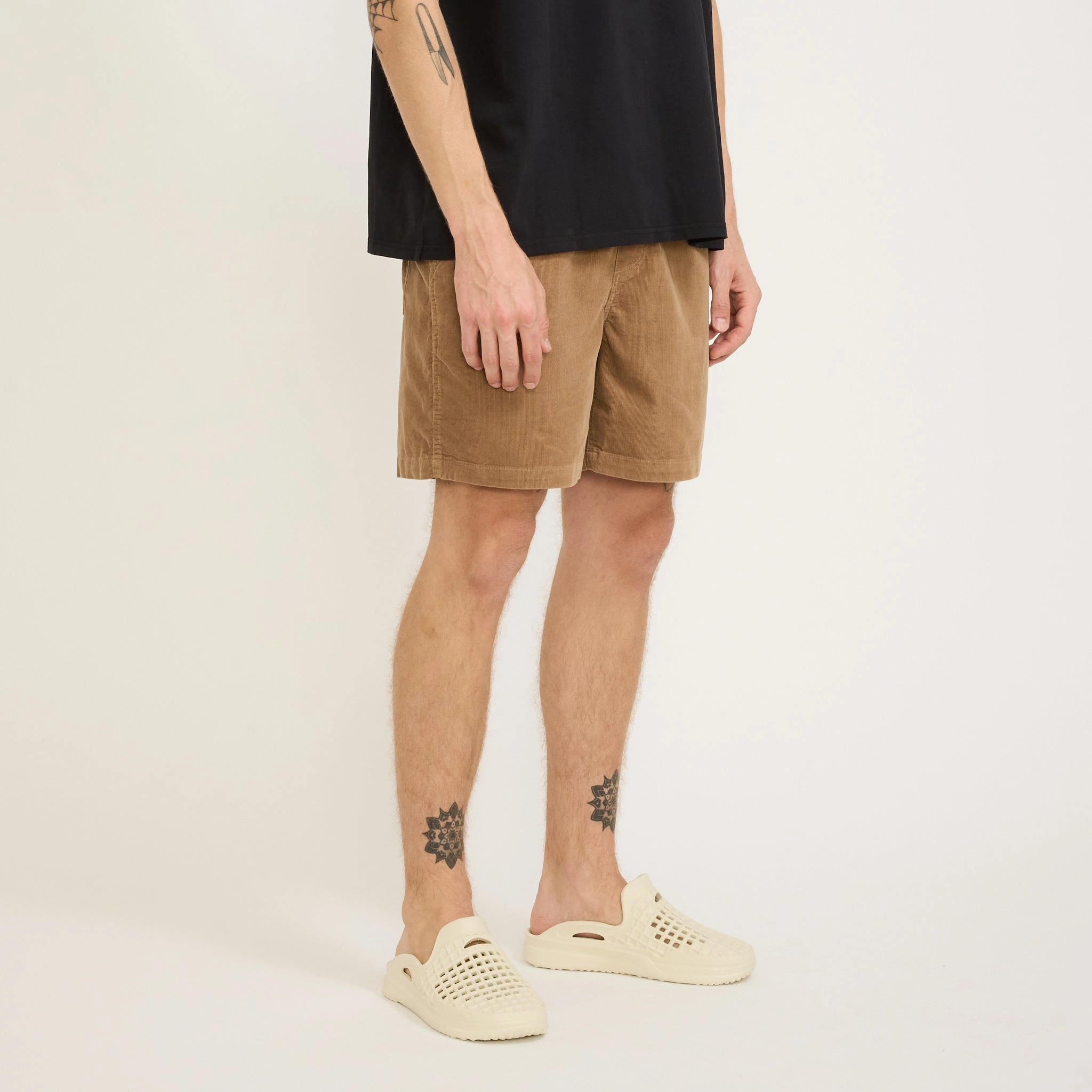 Cord Shorts Dark Tan fitness industry