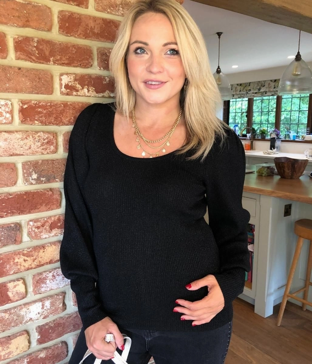 Fashionable Wear Black Sparkle Metallic Scoop Neck Jumper