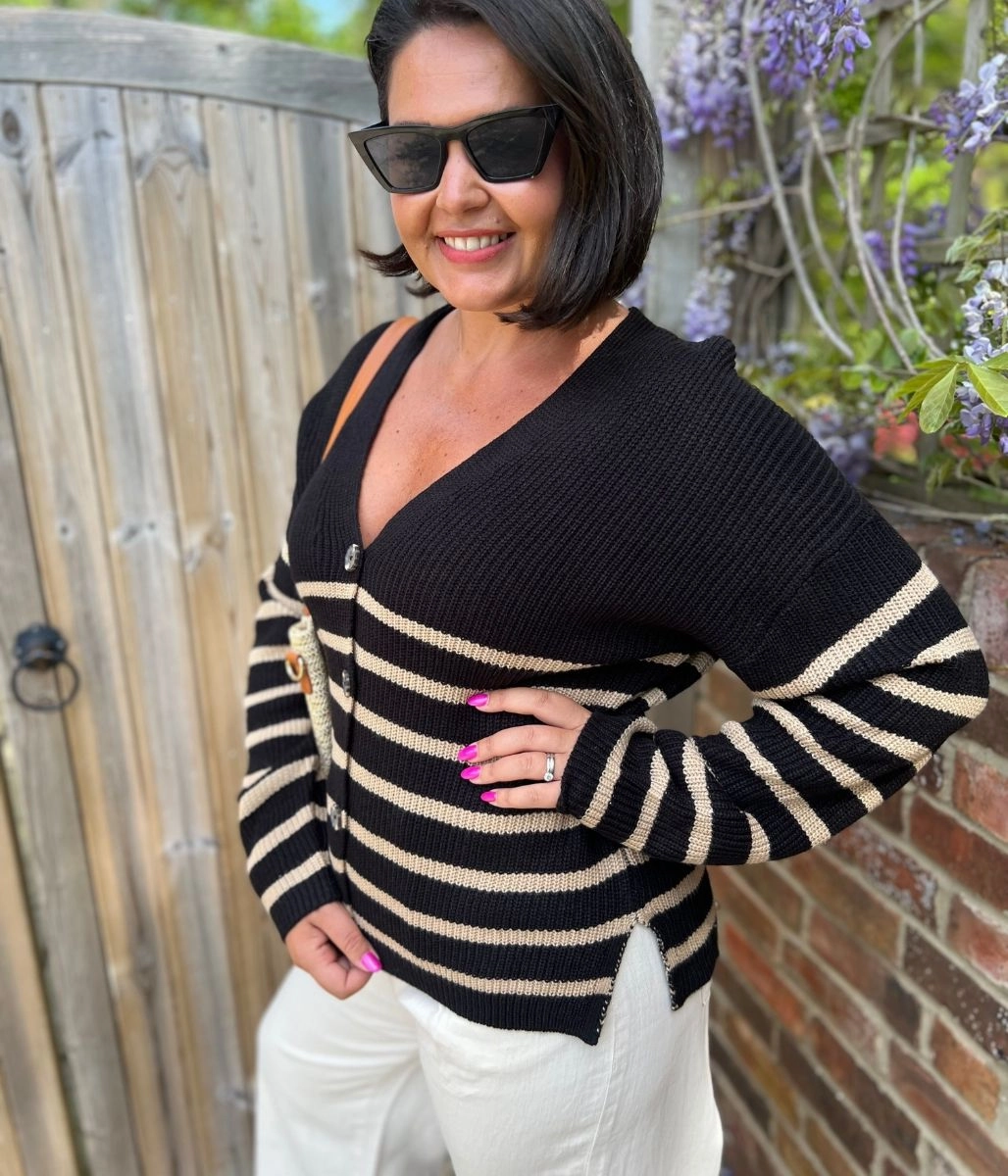 Quick Fit Design Functional Fashion Black Striped Boxy V Neck Cardigan
