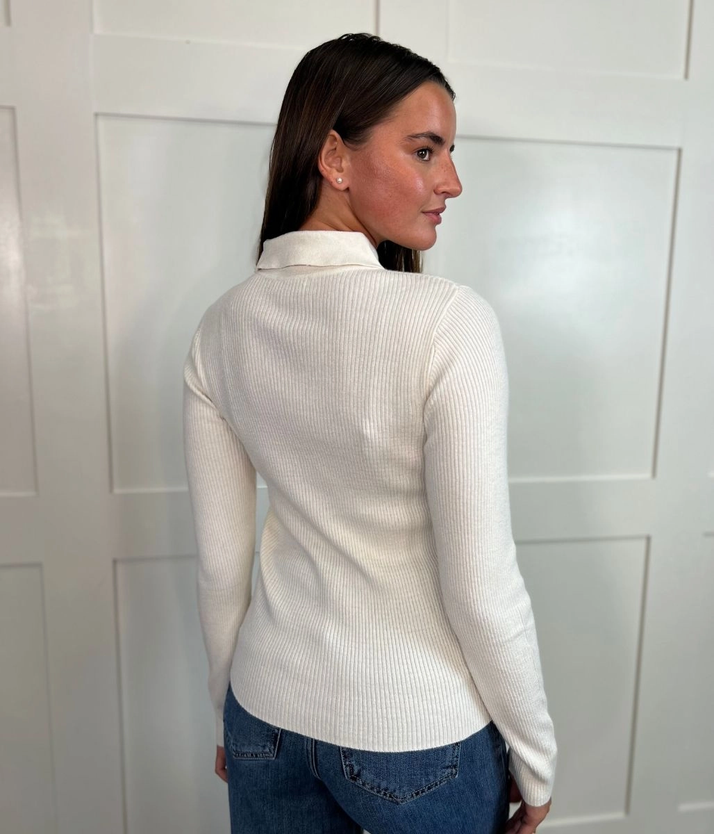 Cream Collared Jumper Warm And Comfortable Breathable Performance