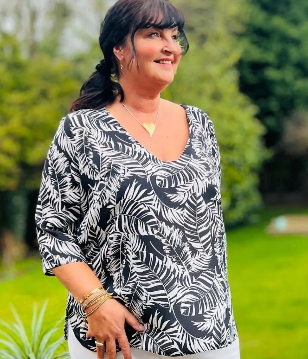 Monochrome Leaf Tunic Top All Day Comfort