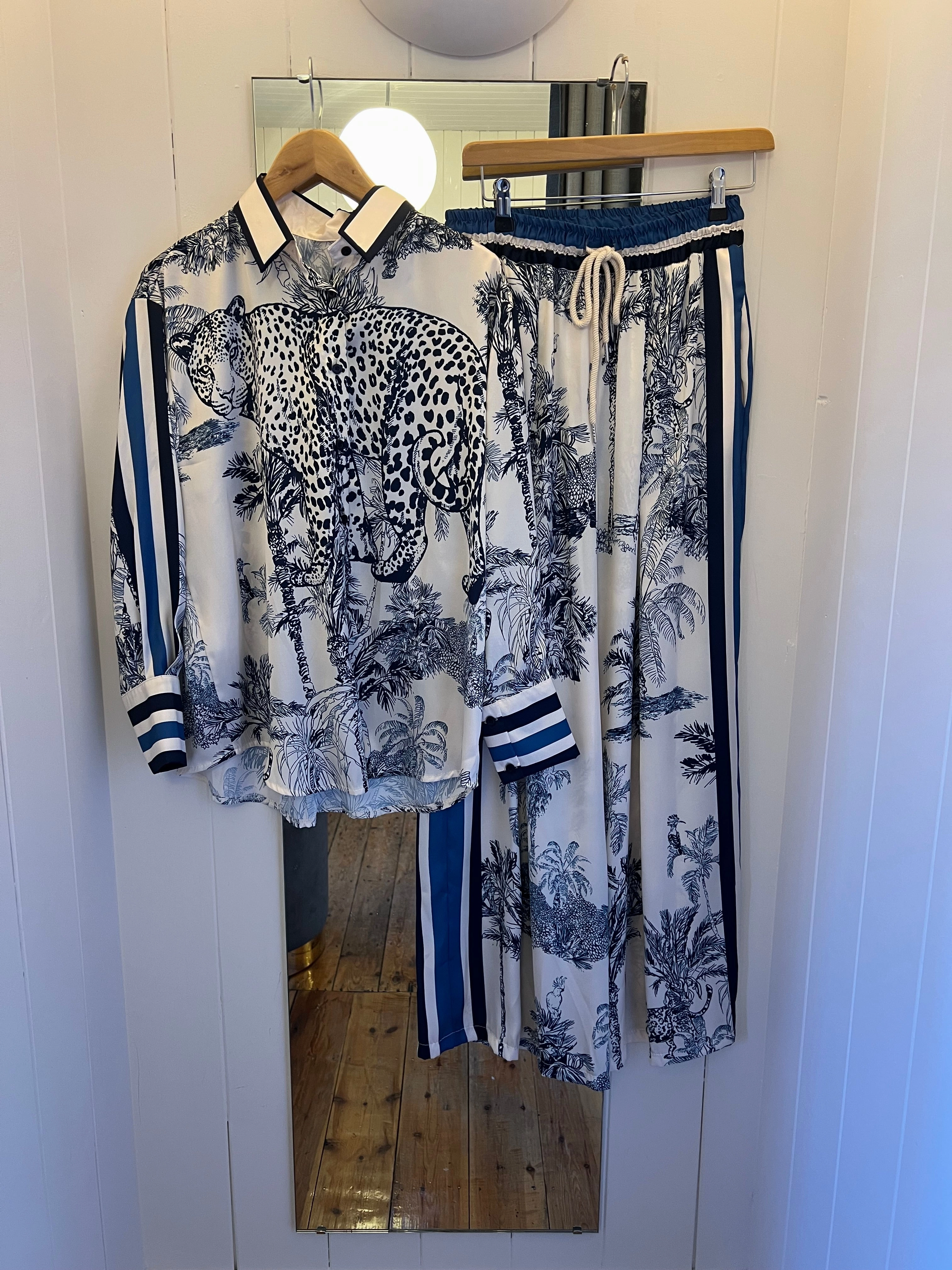 ElasticTrimming Voy 1001 Co-ord - Blue