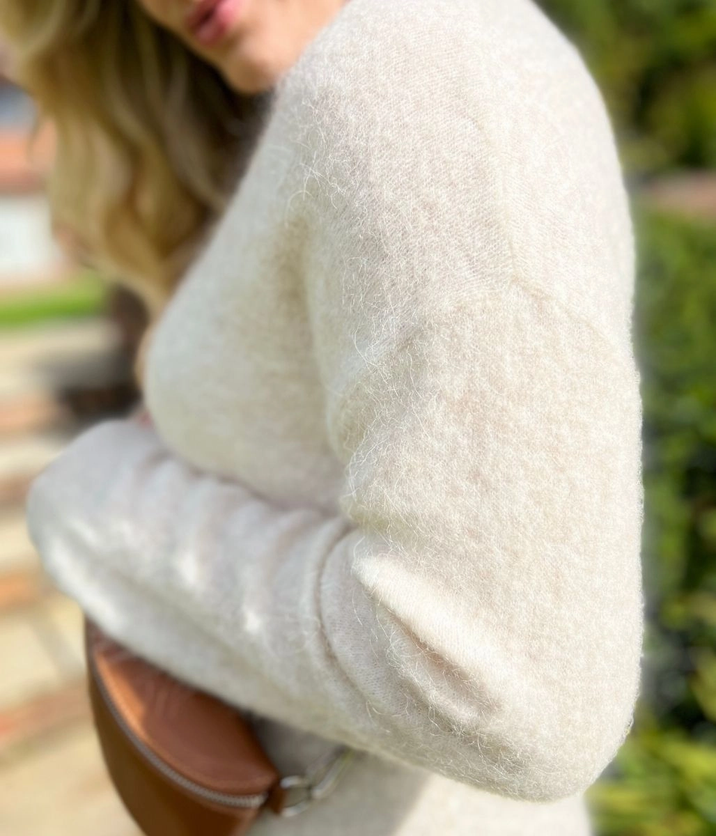 Functional Layer Ventilated Underarm Design Ecru Alpaca Blend Crew Neck Jumper