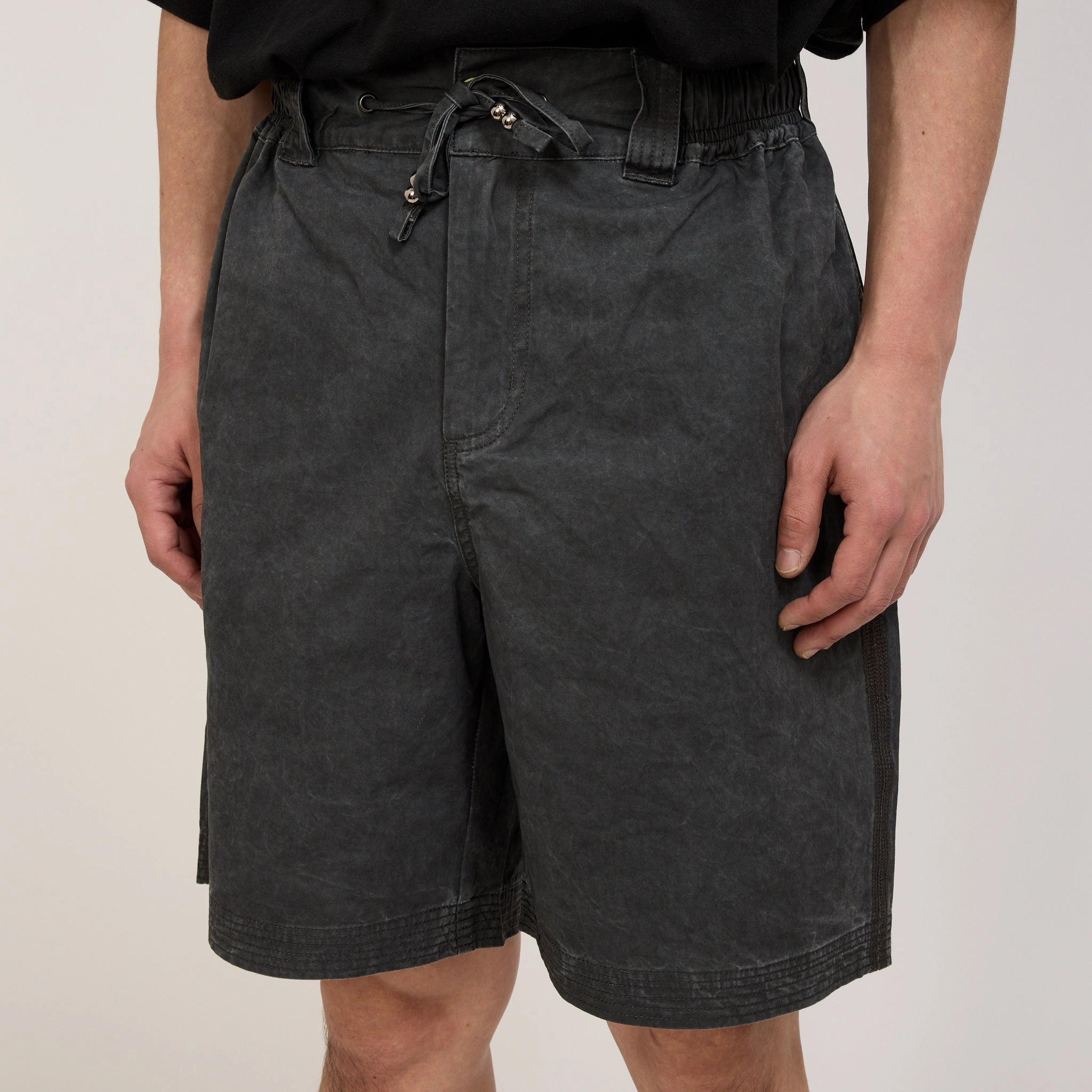 Trend Essential Reinforced Seams Relaxed Short Washed Charcoal