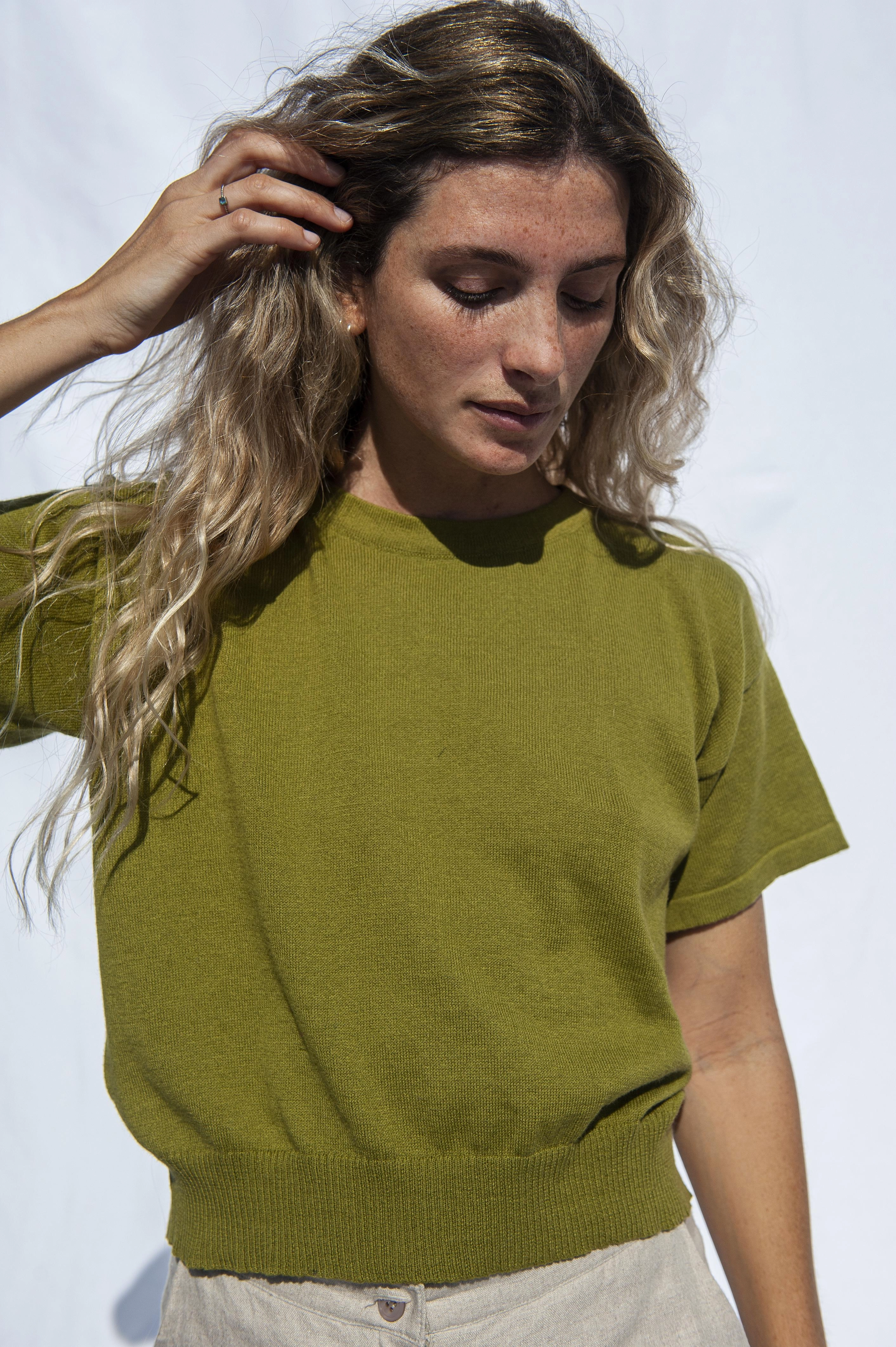 Solid Hue Holiday Travel El Sur Knit Top Moss Green