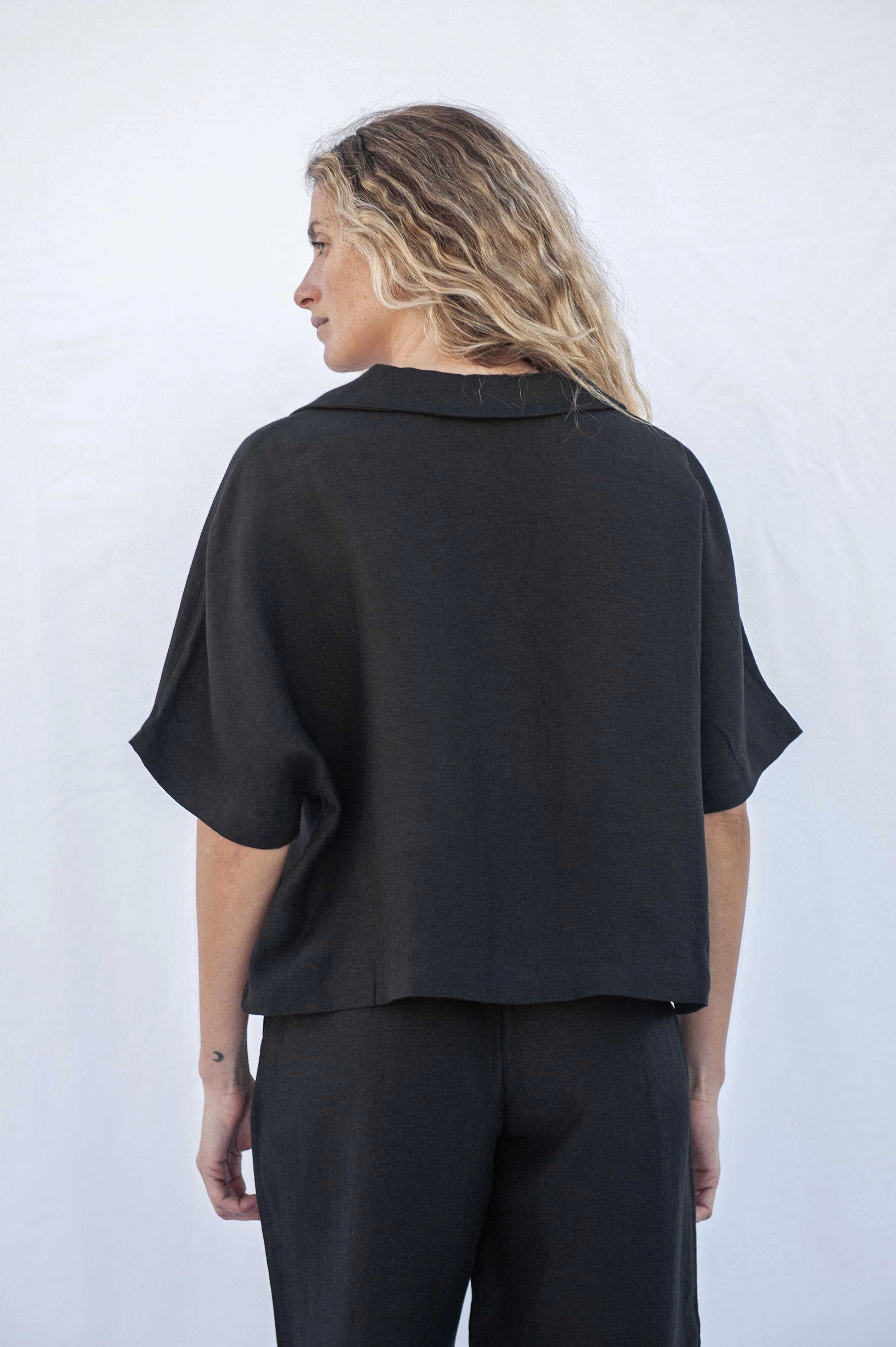 Elise Linen Blouse Black Business casual Active Wear