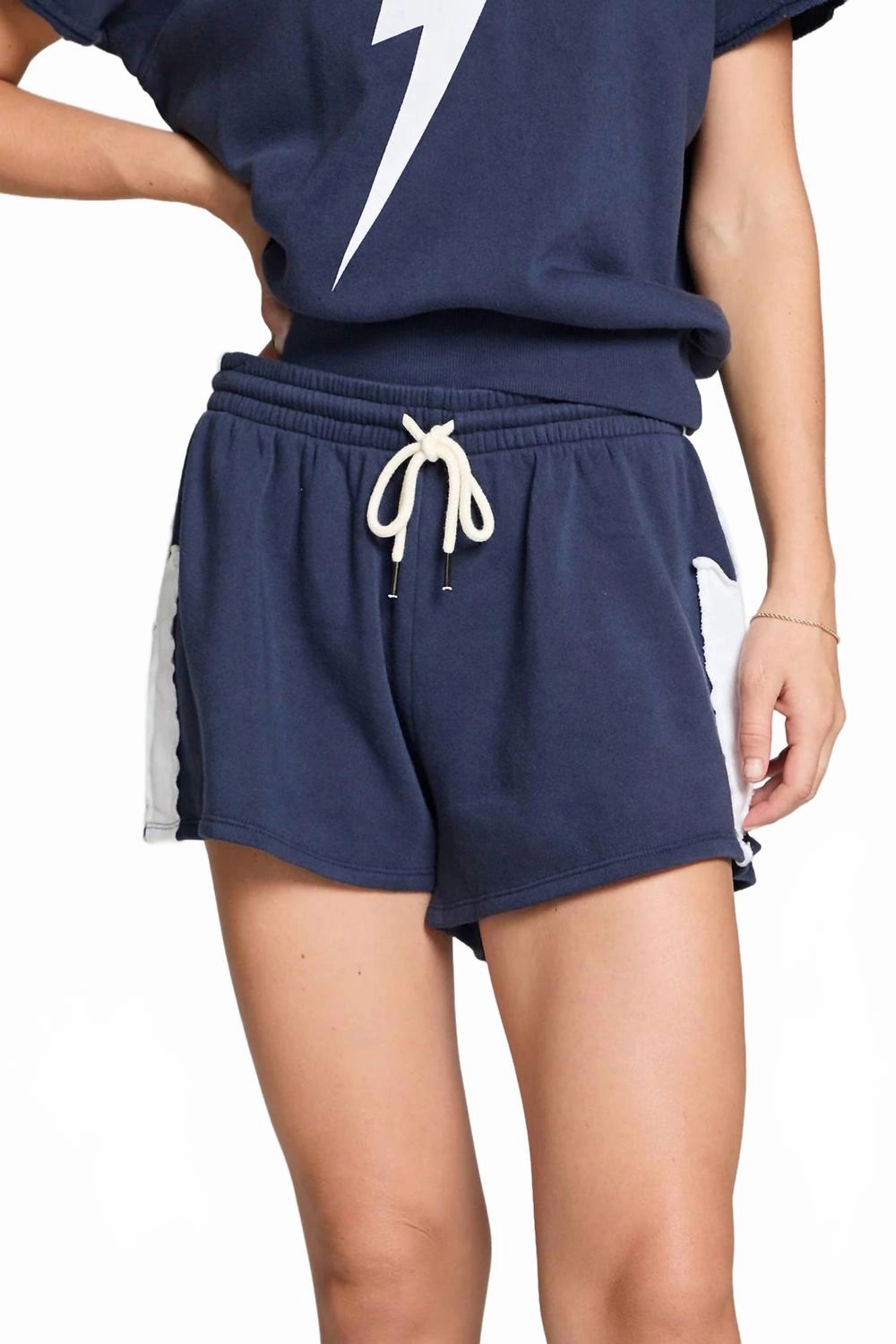 Comfort Fit Bolt Pull On Shorts In Avalon