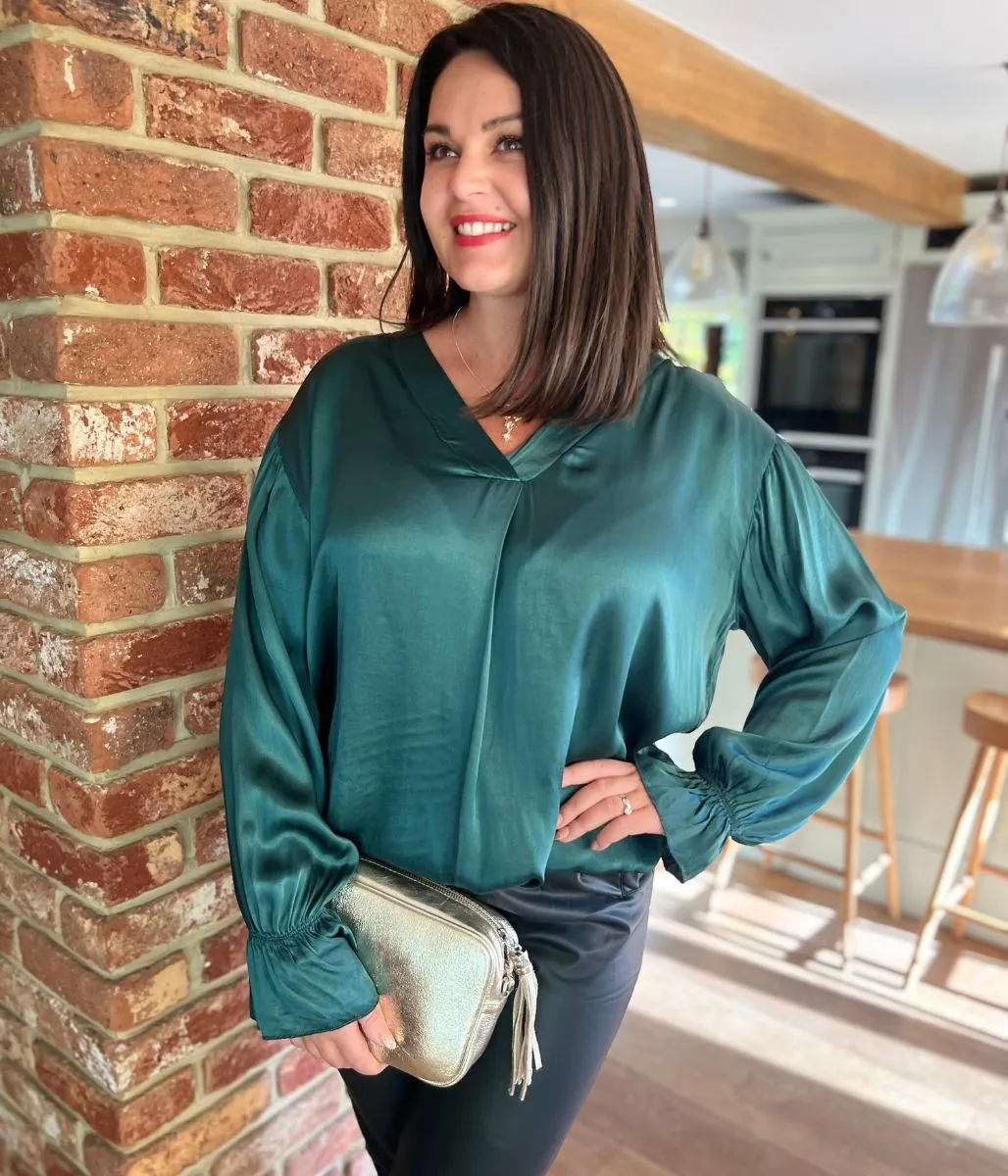 Green Satin Popover Top Youth fashion Layered Collar