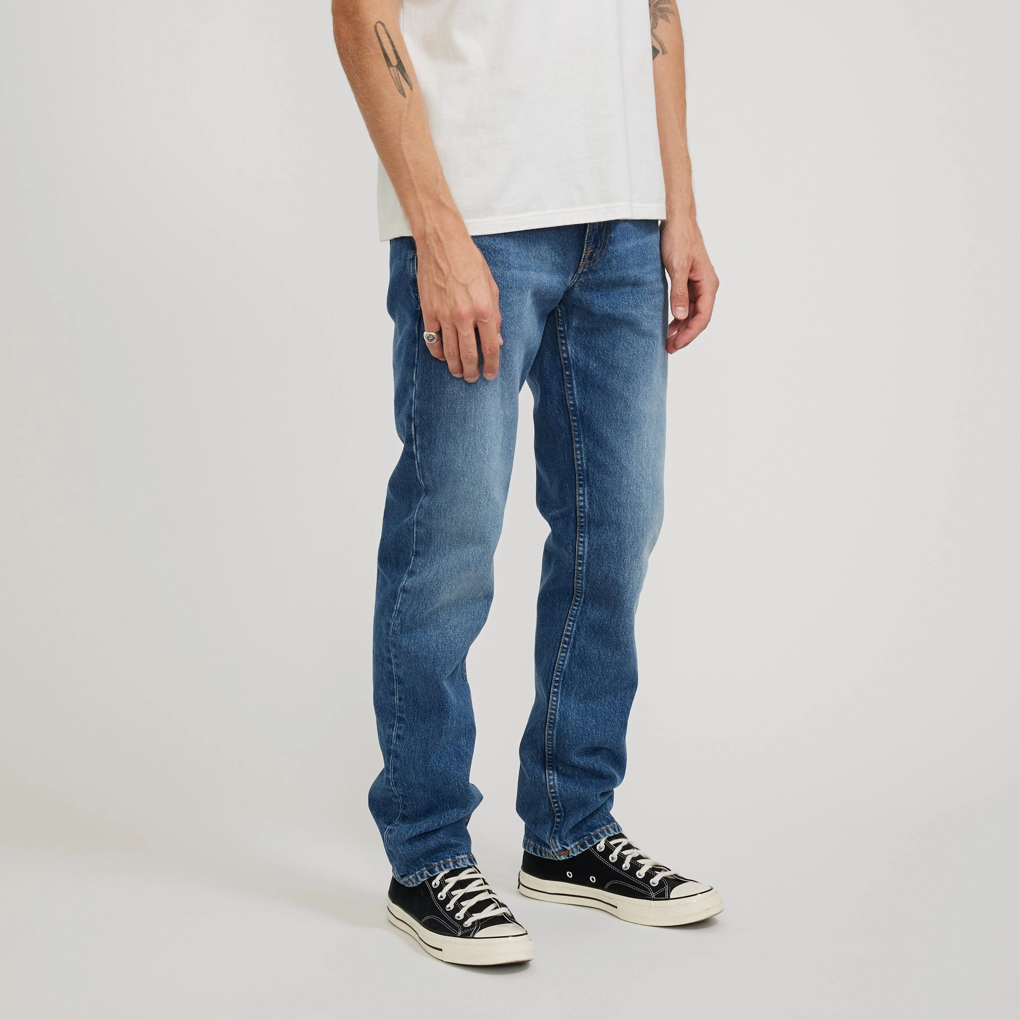 Relaxed Look Gritty Jackson Day Dreamer