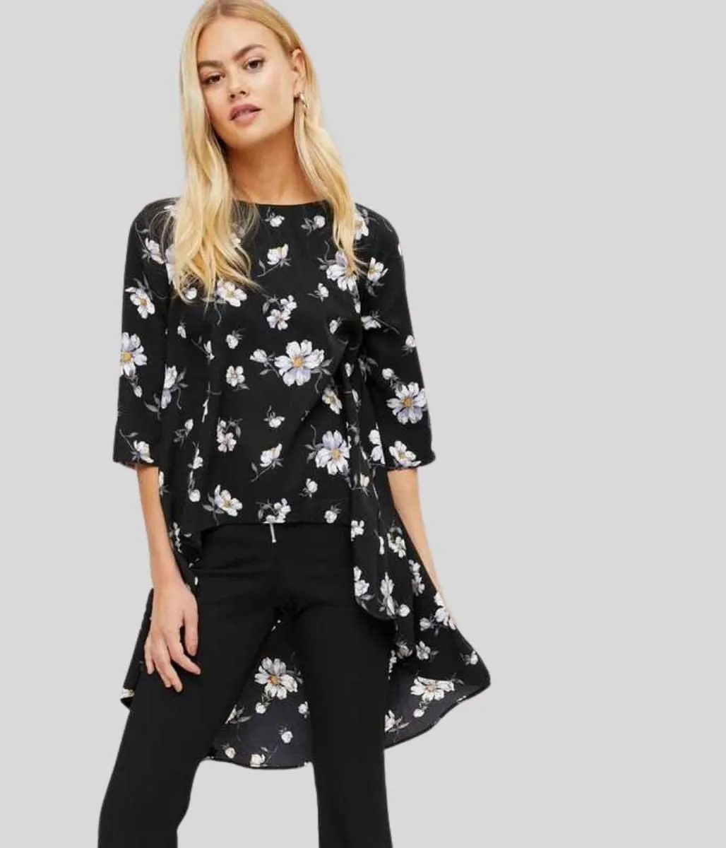 LoopwheelFabric Black Floral Dipped Hem Top