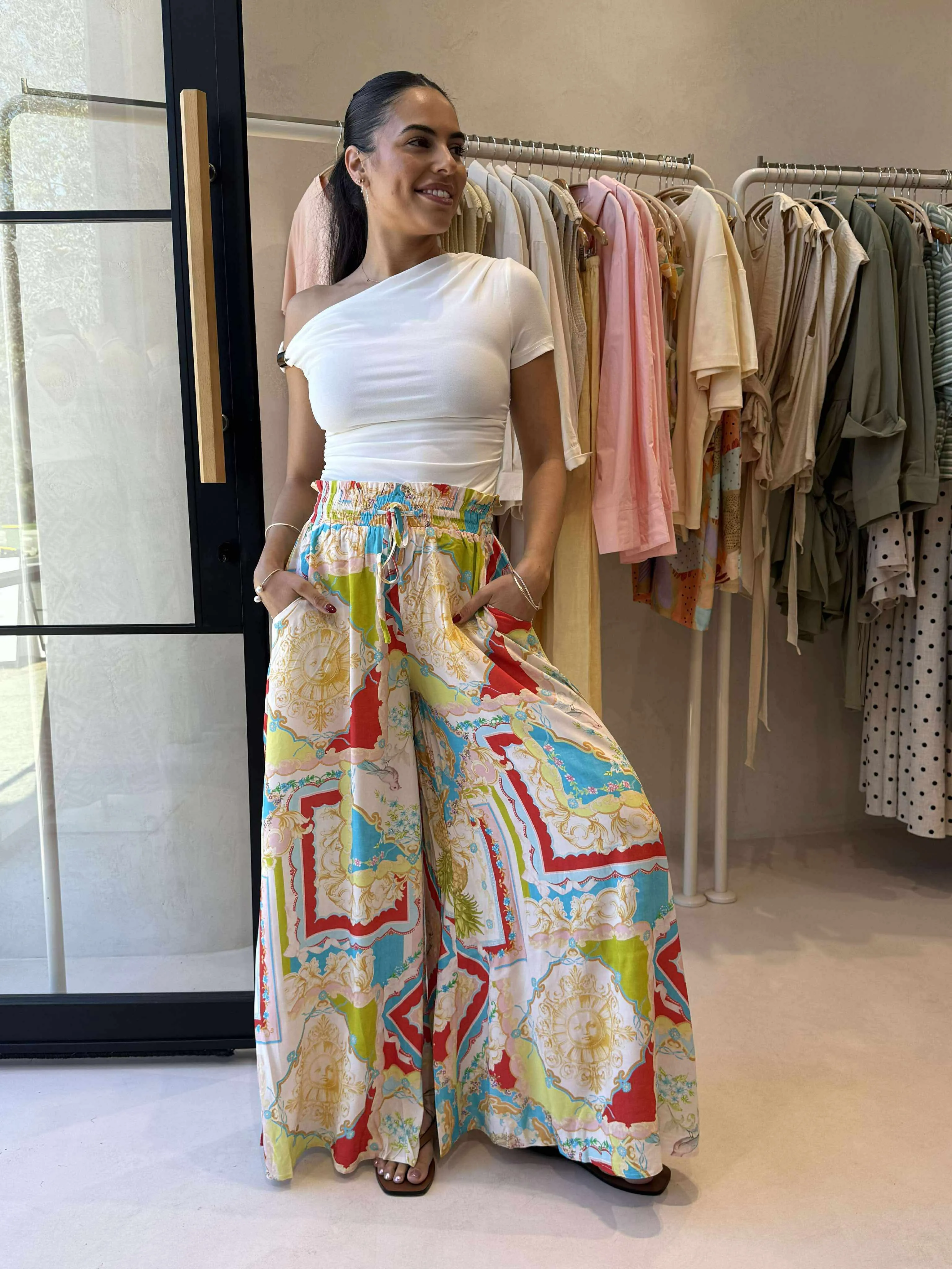 NonRestrictiveFit Airy Feel KARMEN PANT