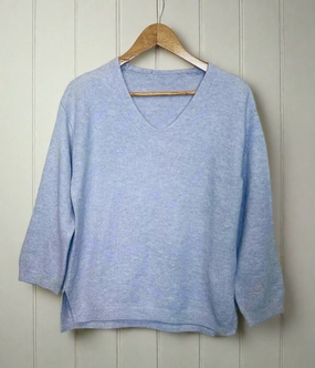 Lavender Relaxed V Neck Jumper Soft & Cozy Quick Dry Comfort
