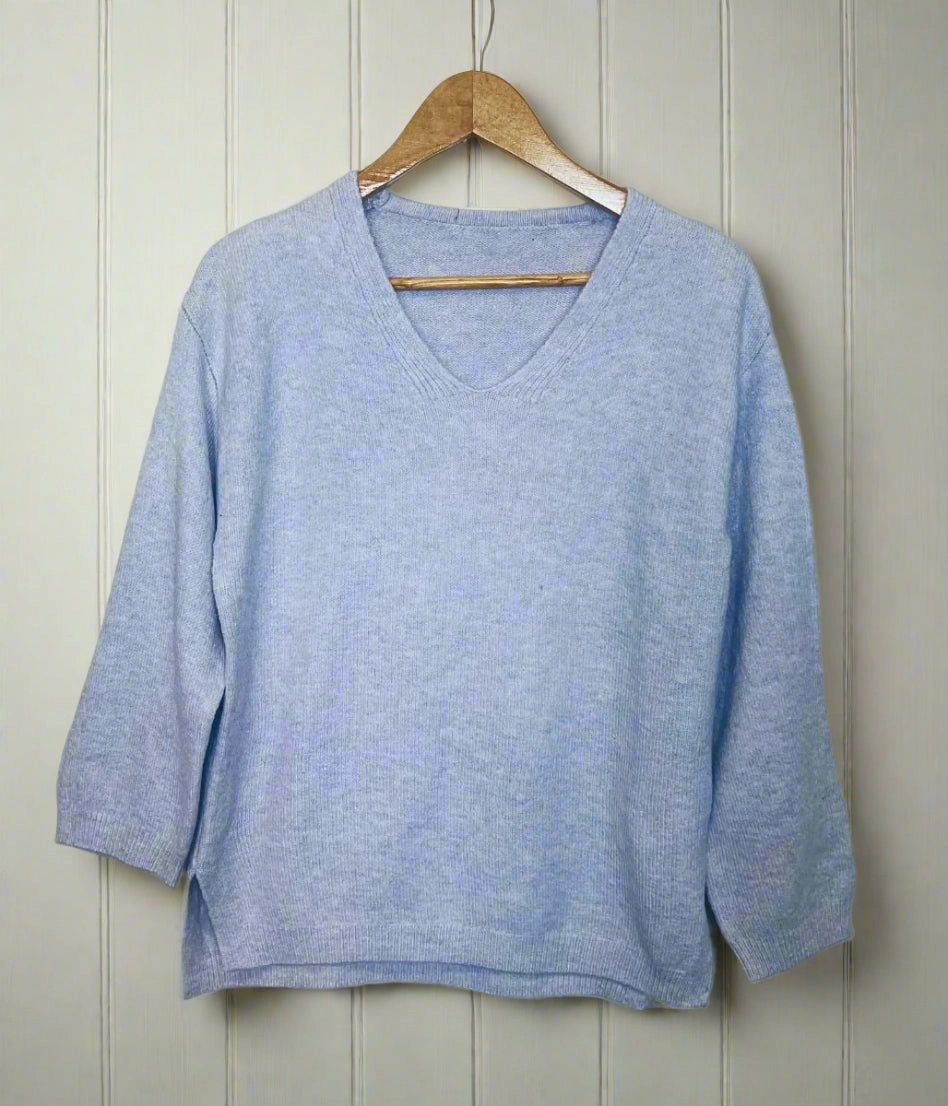 Lavender Relaxed V Neck Jumper Soft & Cozy Quick Dry Comfort