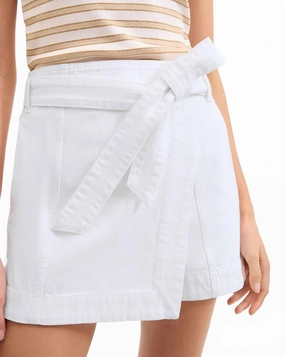 Agee Mini-Length Skort In White Casual Elegance Ergonomic Contour Shape