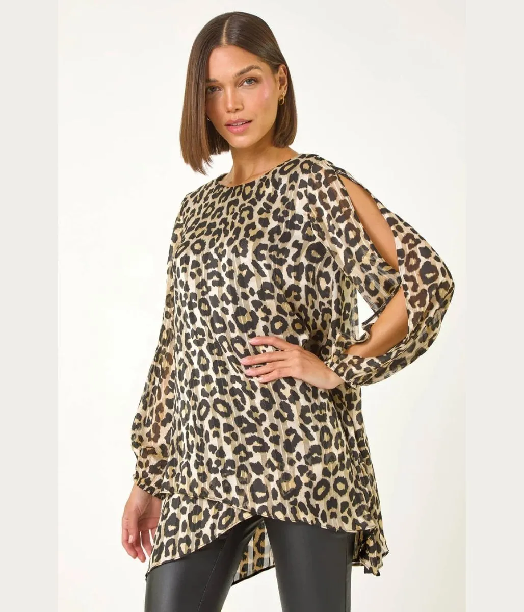 Reinforced Shoulder ArticulatedElbowShaping Leopard Print Metallic Tunic Top
