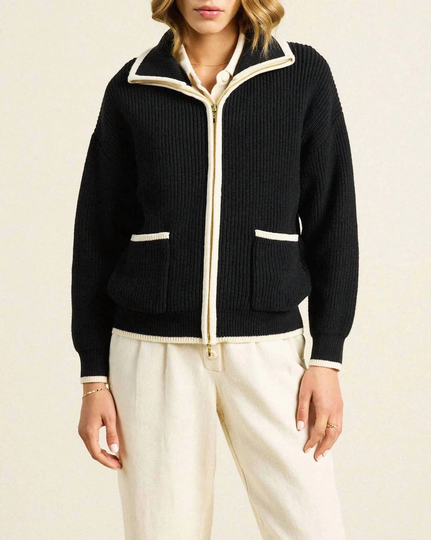 Snuggly Feel Zita Cardigan In Black