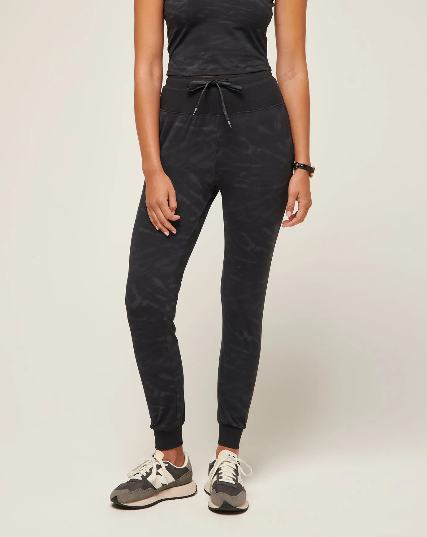 Long Lunch Jogger HeatRegulating