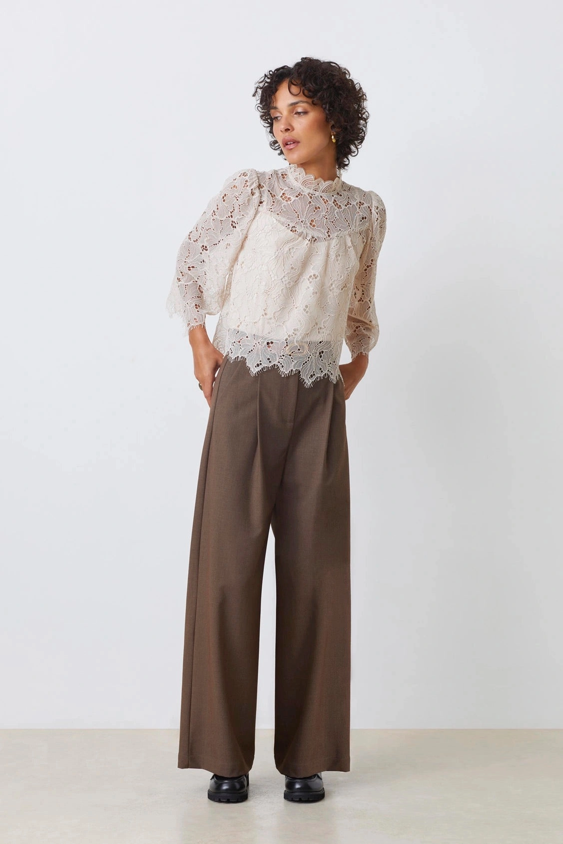 Lucia Blouse - Cream LayeringFriendly Weight