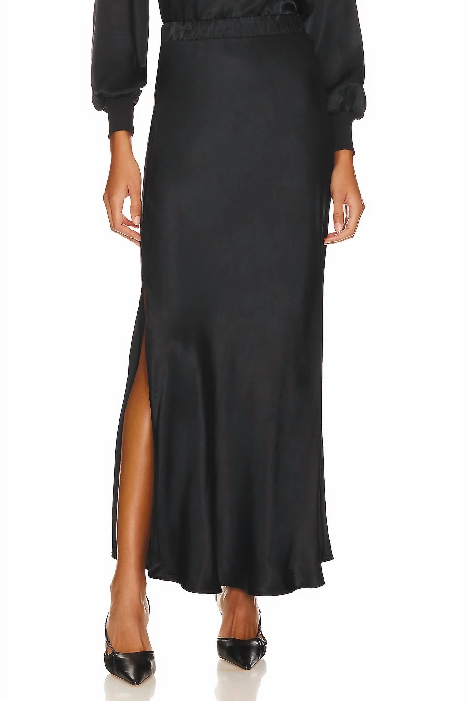 Smart Design Maribel Bias Skirt With Slit In Black