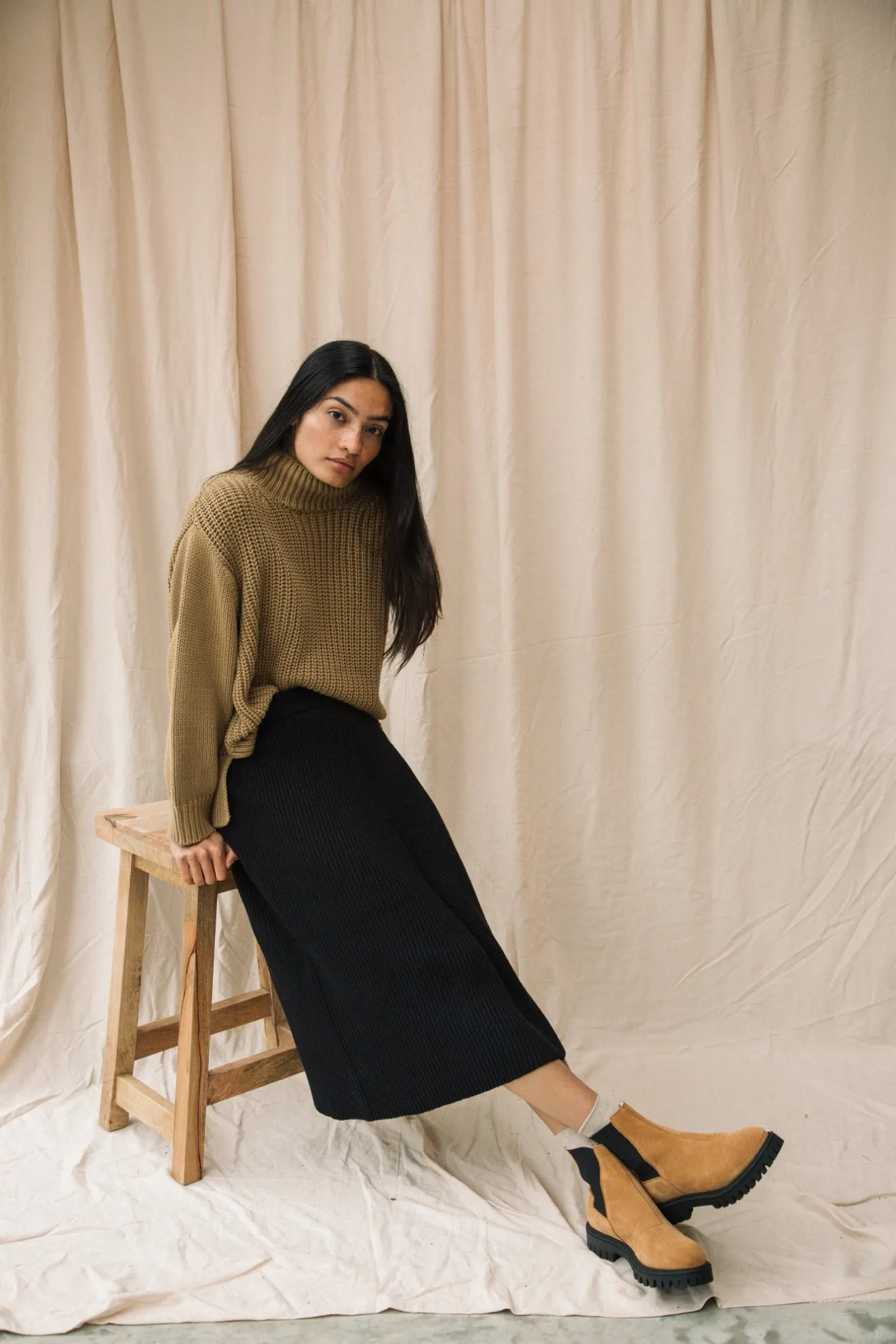 Ventilated Panels Mio Organic Cotton Knitted Skirt in Black