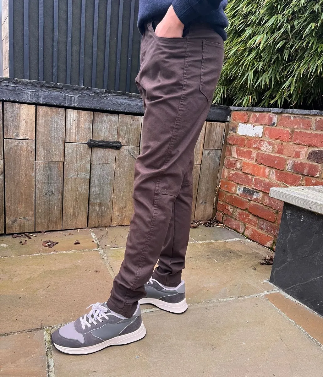 Chocolate Brown Mens Wrangler Jeans High Density Weave Minimal Waistband