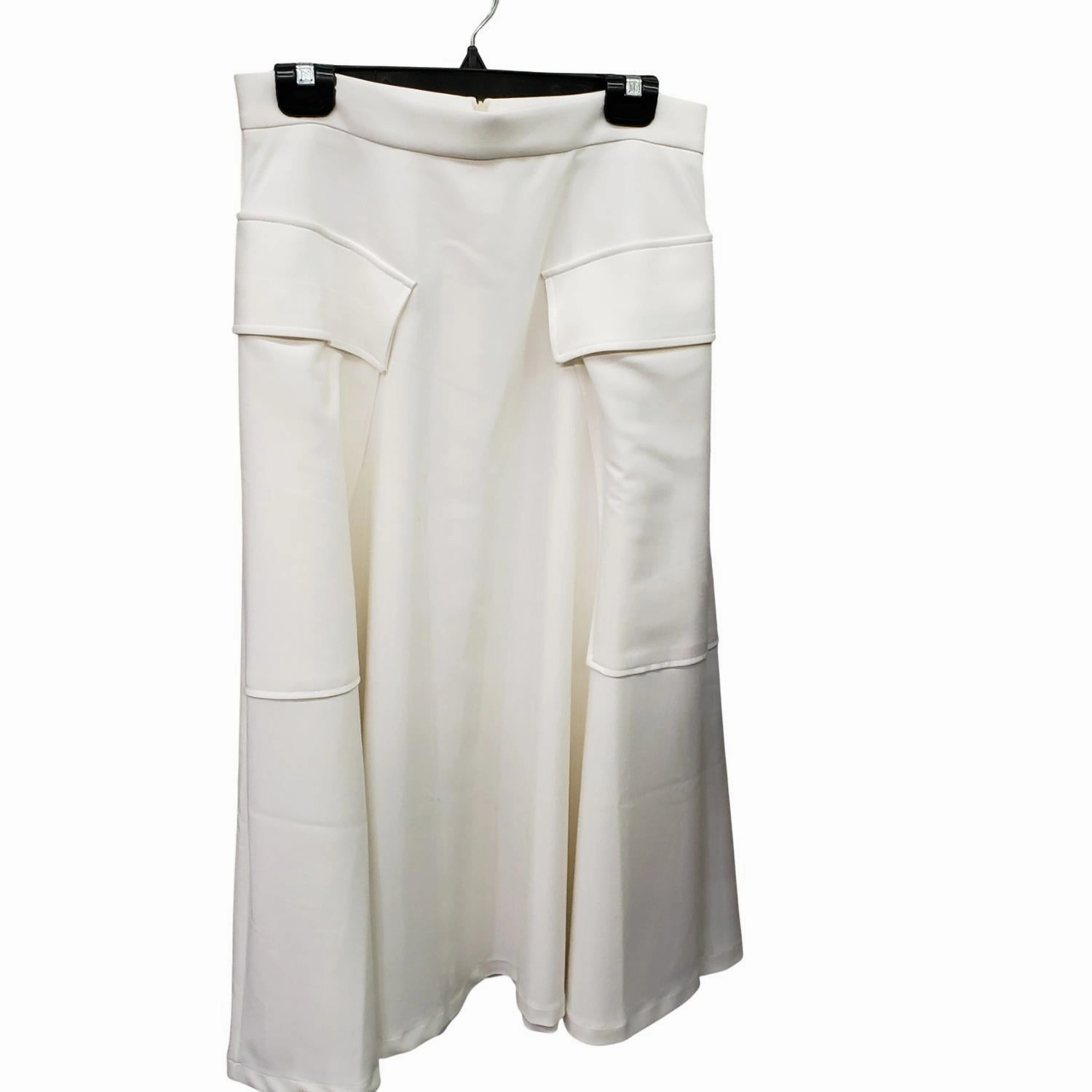 Basic Layers Women's Cargo Pocket Skirt In White