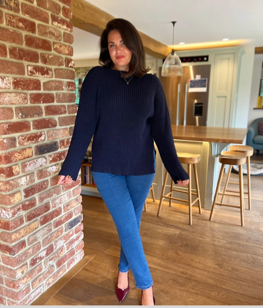 Stretchable Design Thermal regulation Navy Ribbed Boat Neck Jumper