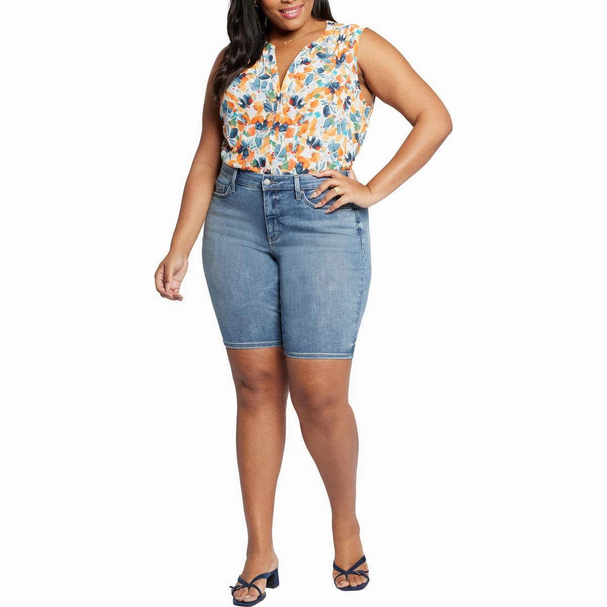 QuickDryTechnology Plus Briella Womens Faded Denim Denim Shorts