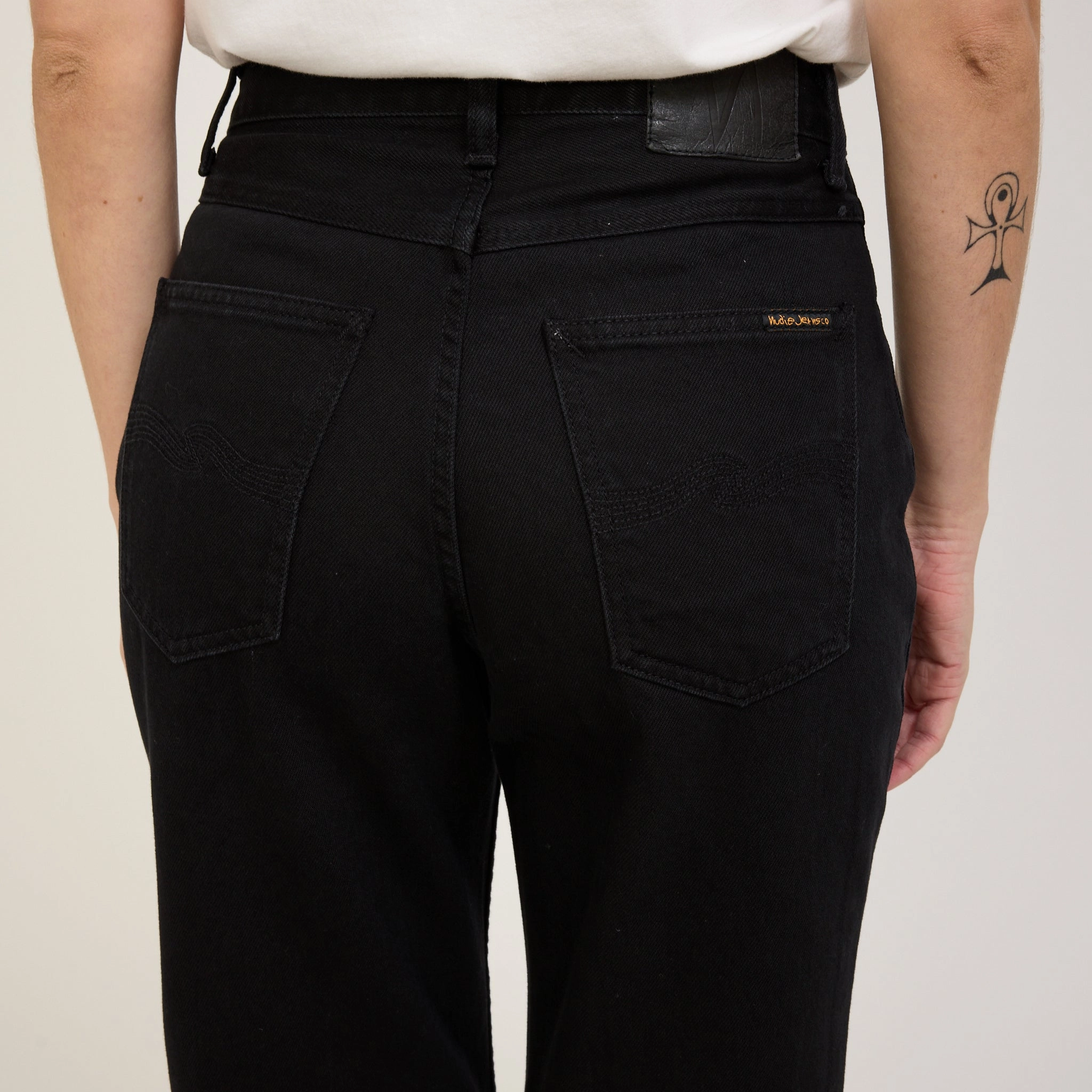 Clean Eileen Smooth Black All Around Fit Daily Clothing