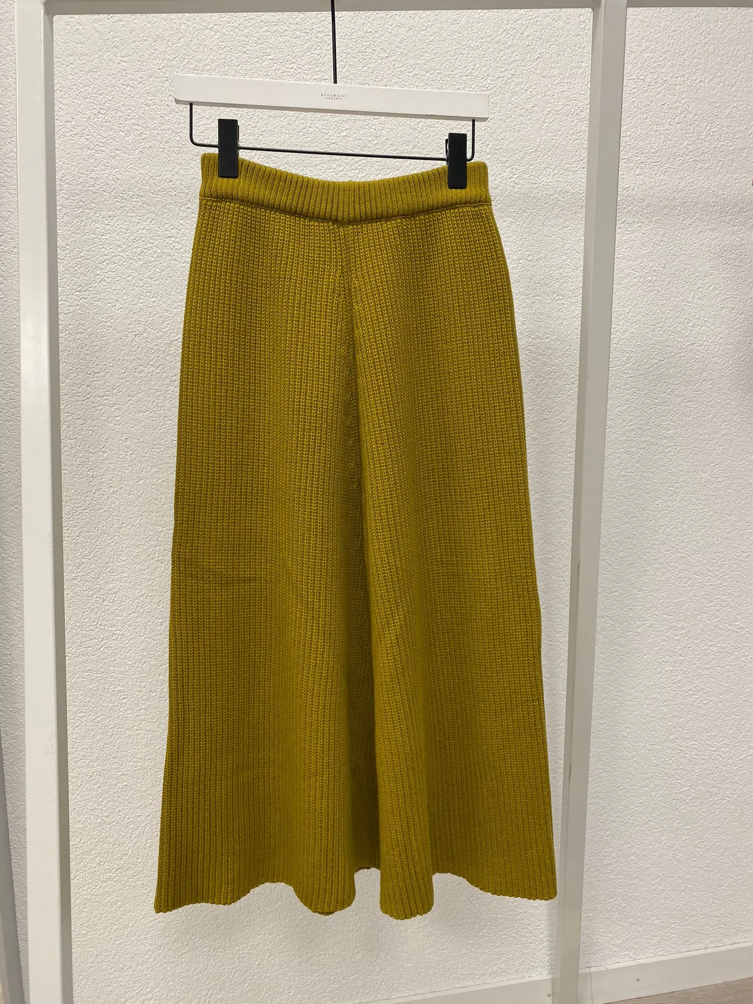 Lightweight insulation Mio Organic Cotton Knitted Skirt in Chartreuse