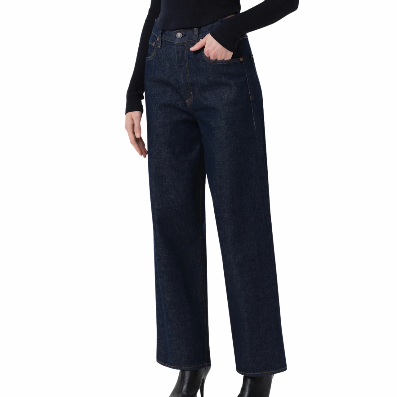 Teen Outfit Bold Urban Explorer Streetwear Fan Family Style Ren Jean Reissue