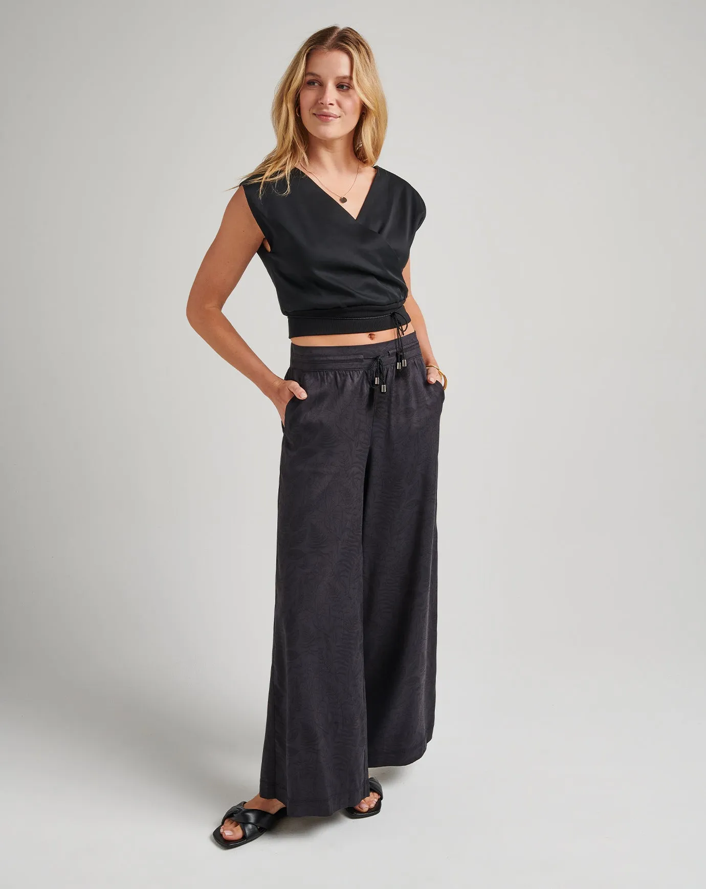 Two Night Stay Pant Lightweight Layer