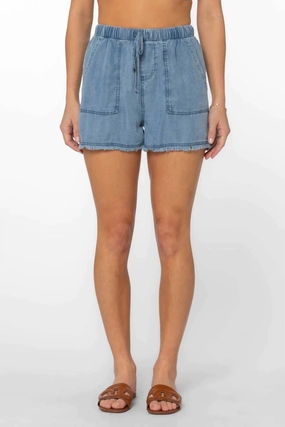 Sandy Shorts In Medium Stone Easy Movement
