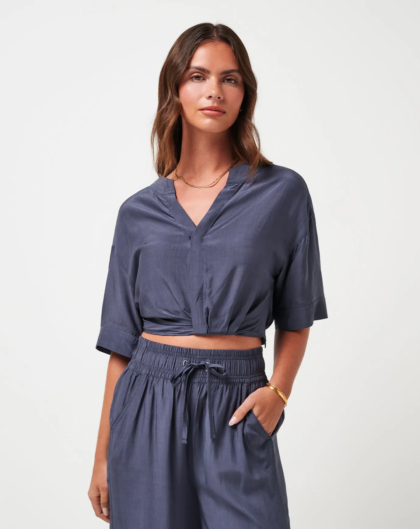 Savanna Top Comfort Cushion Neckline Reinforced Hemline