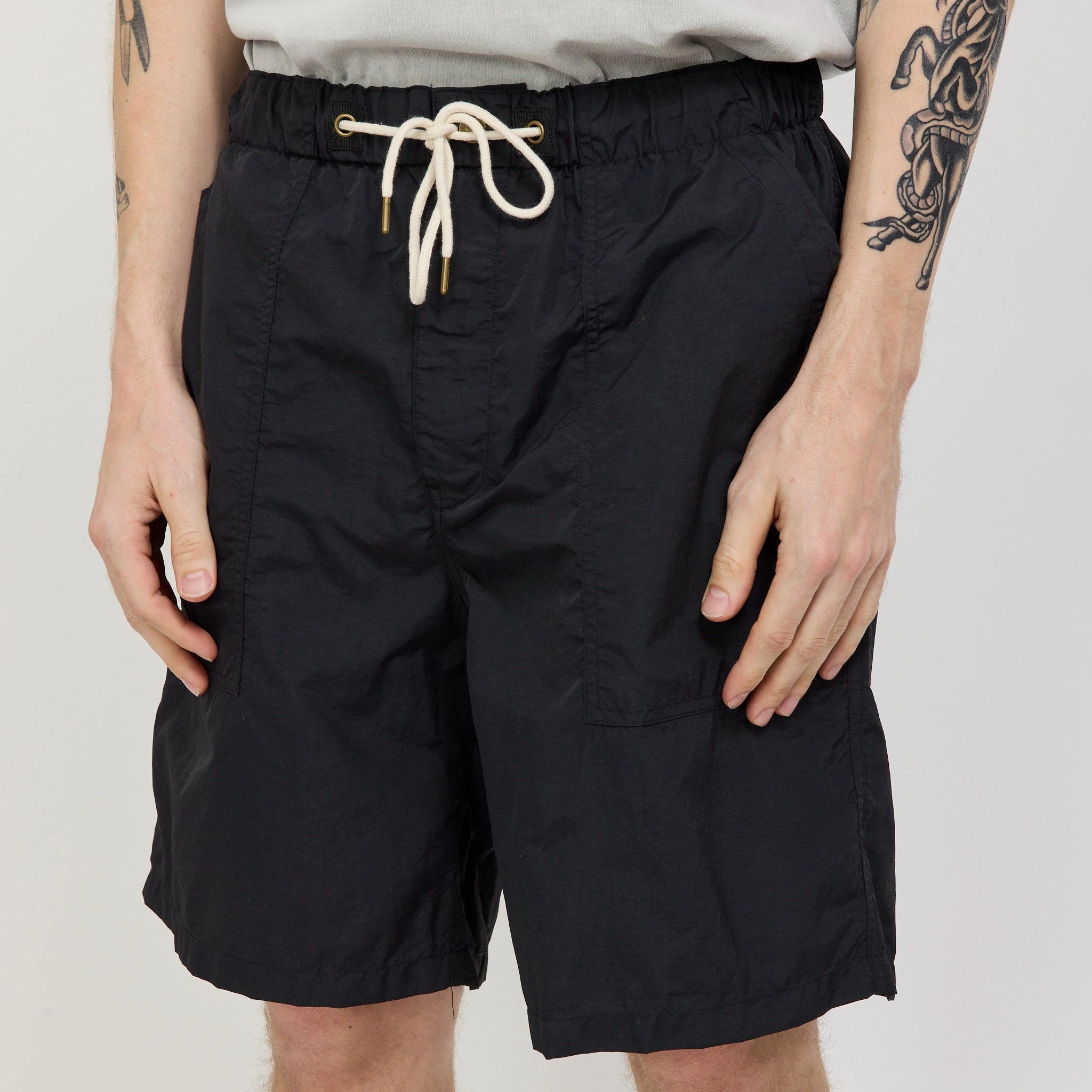 Scale Shorts Black Wrinkle Free Fabric