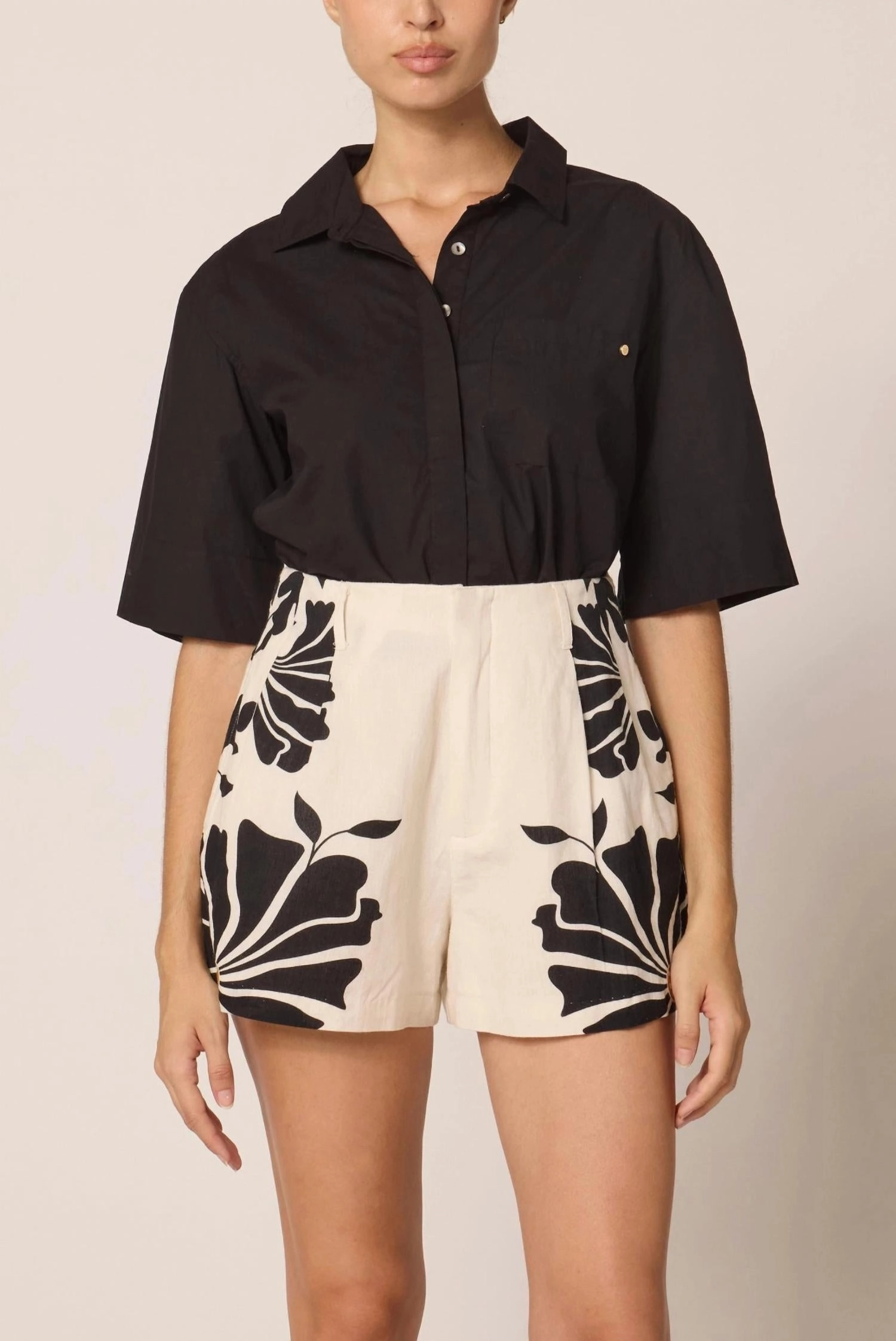 Sebastian Short In Atropa outdoor concert style Breathable mesh lining