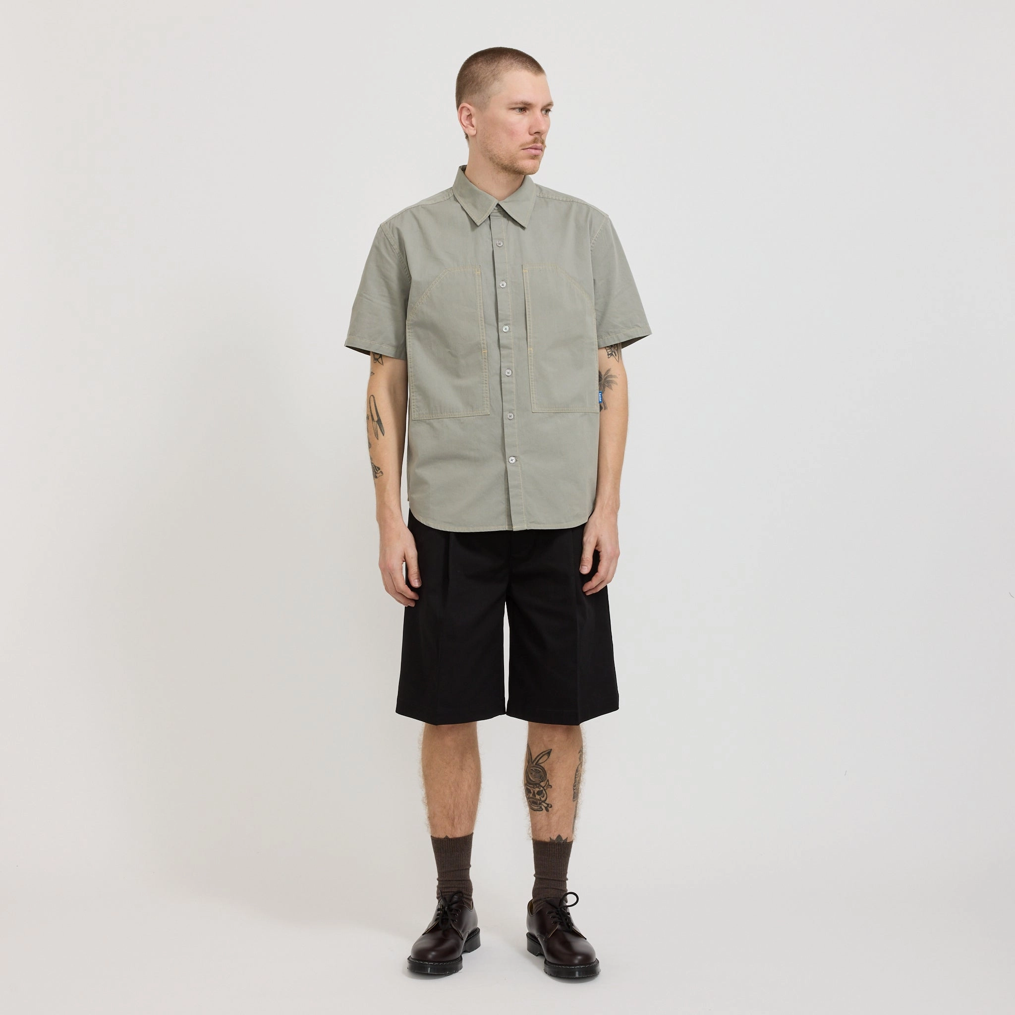 Lyu Short Black snowboarding apparel Sneakers